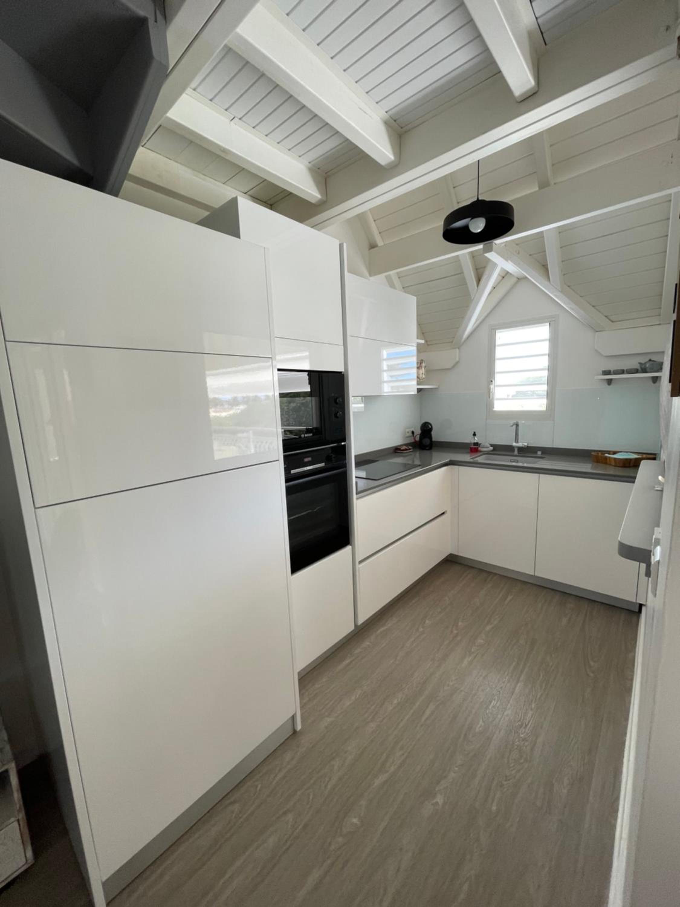 Pitaya - T3 cosy en duplex avec cuve view 5