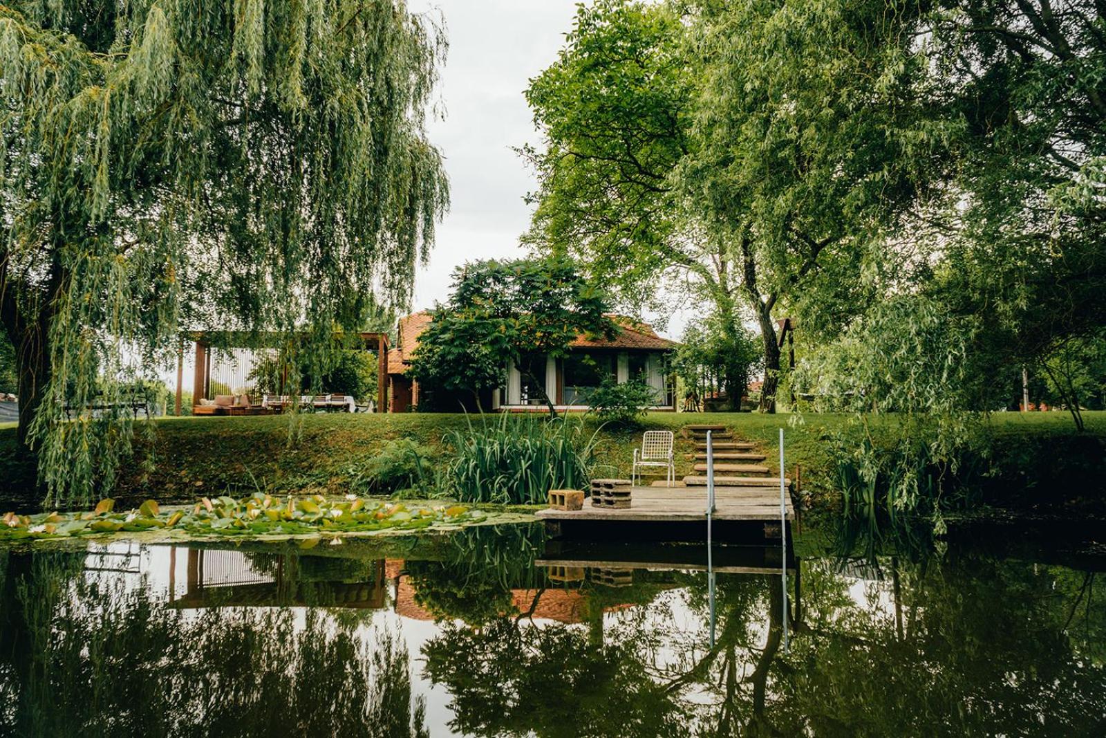 Hotel Rudine 41 - Off-Grid Riverside Home - Image 1