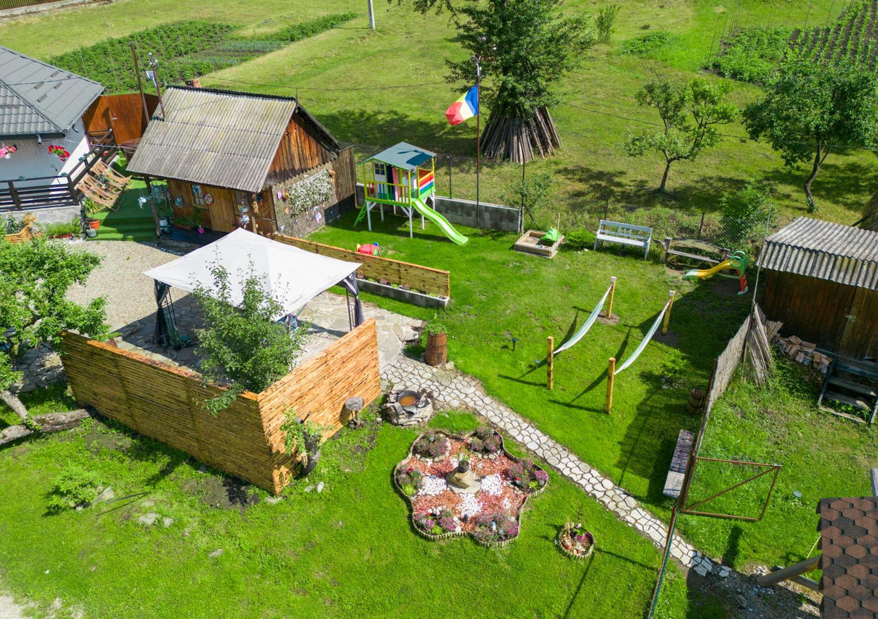Casuta de Vacanta Poiana view 5