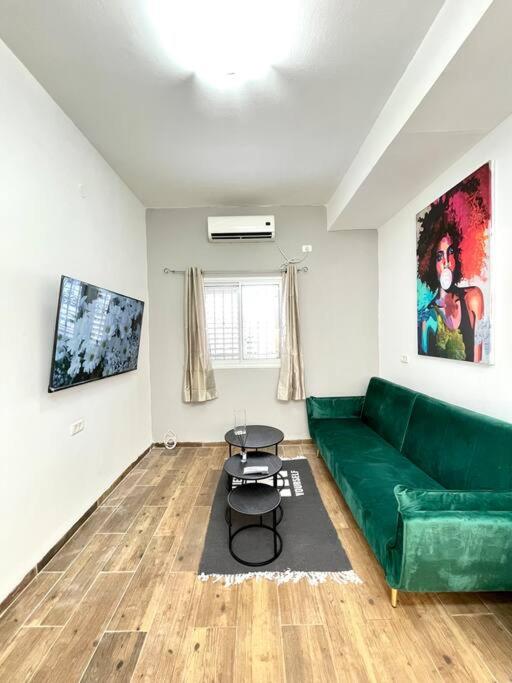Bat Galim BEACH apartment