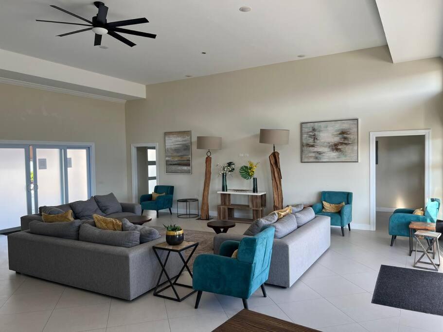 StayCay Vacation Home *NEW