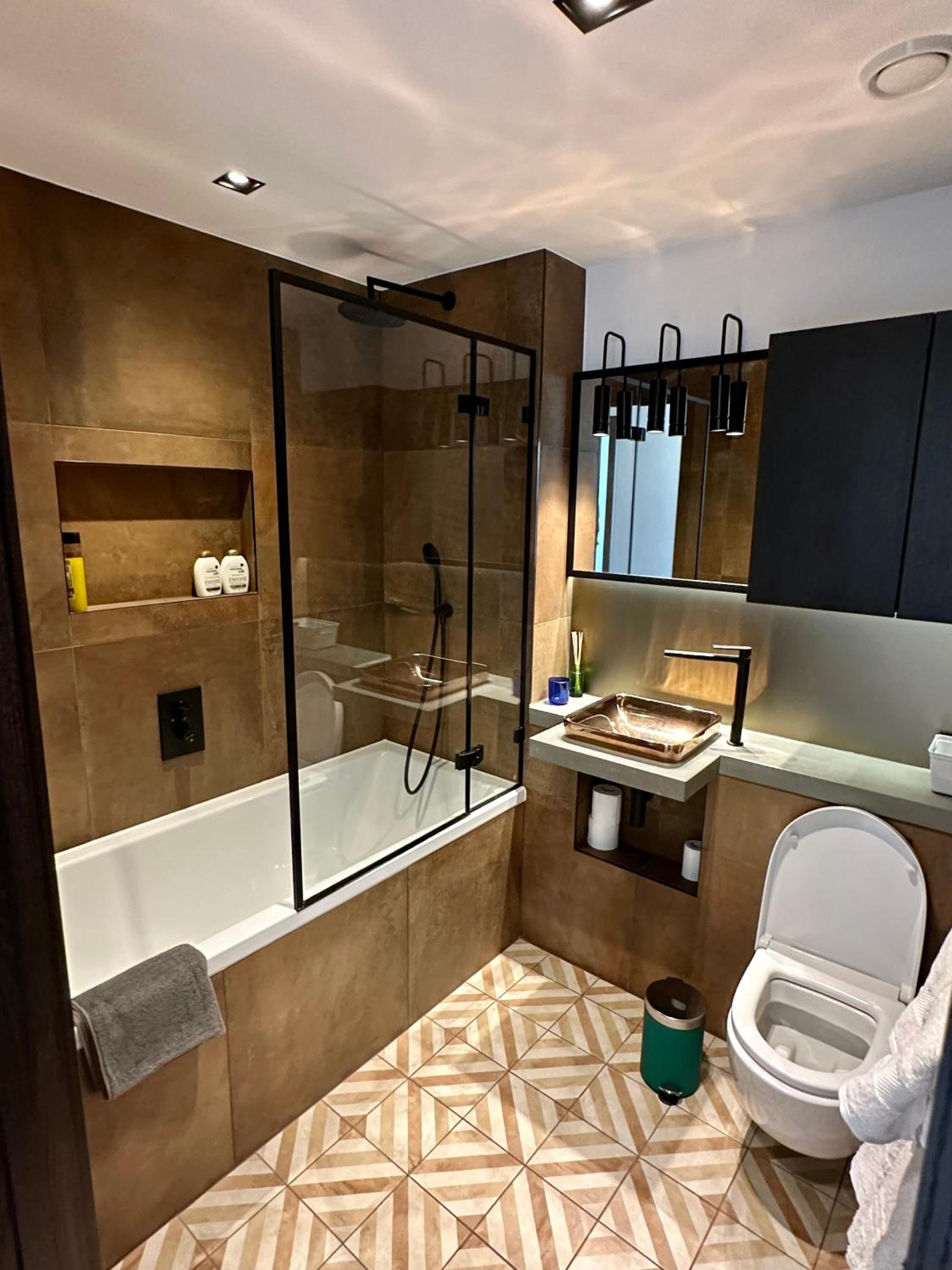Luxury Central Flat with Stunning Views and Pool view 3