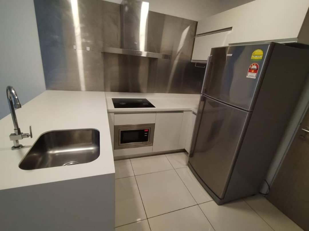 Emex Luxurious Stay T1