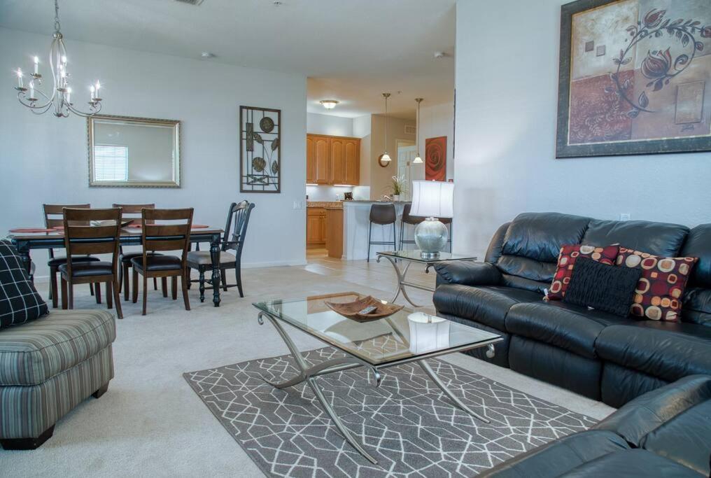 Vista Cay Luxury 3BR Condo