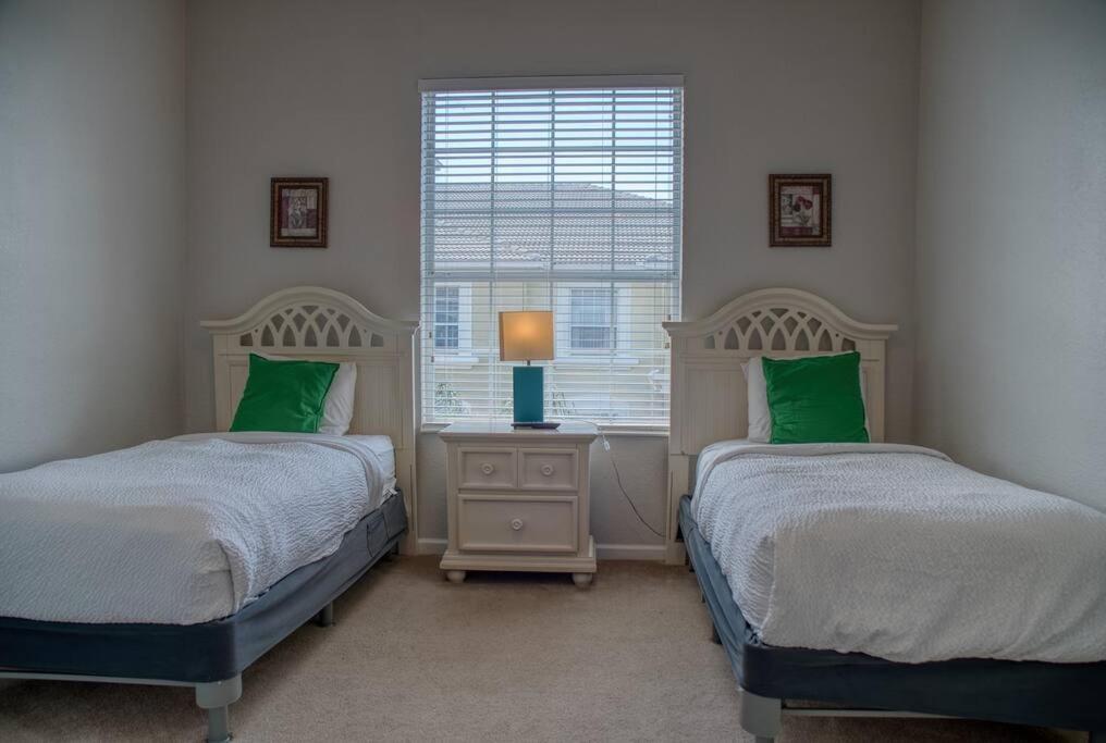 Vista Cay Luxury 3BR Condo