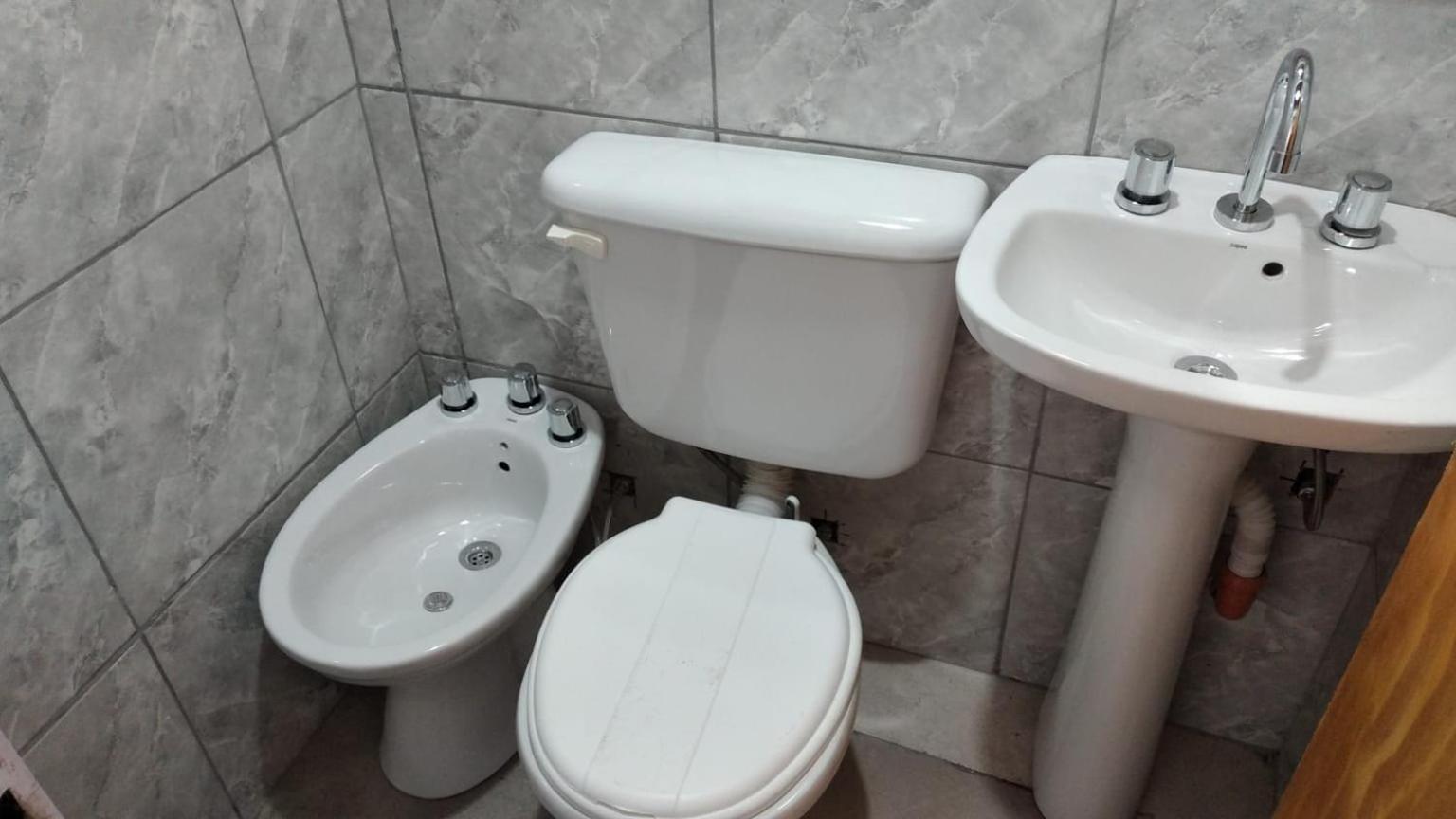 VC Habitaciones básicas con baño privado Nro 1, 4 y 5 Serena Alojamientos