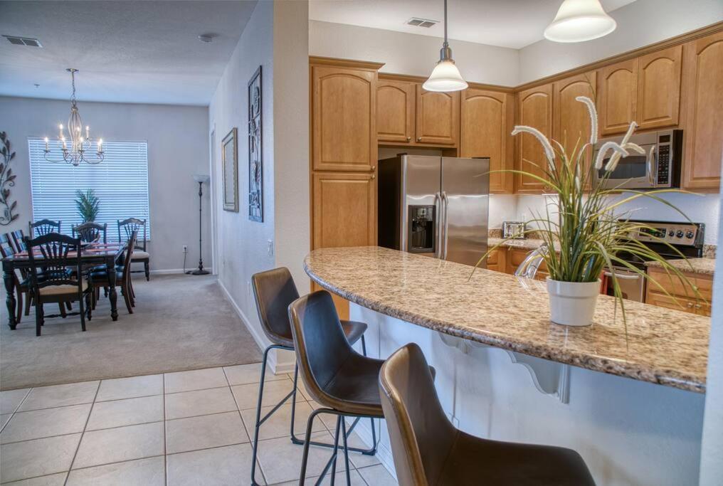 Vista Cay Luxury 3BR Condo