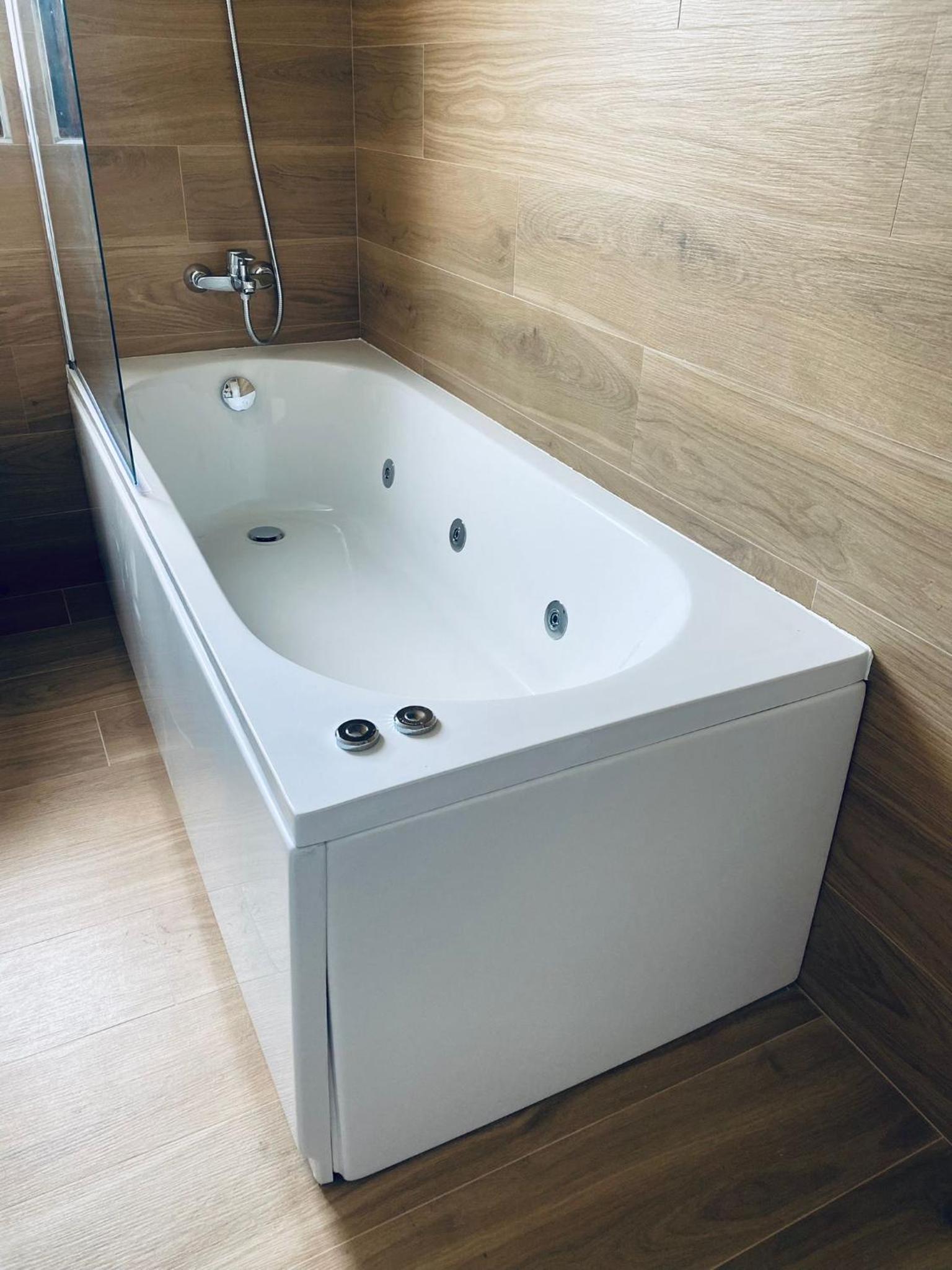 Apartamentos Palacio Alemar