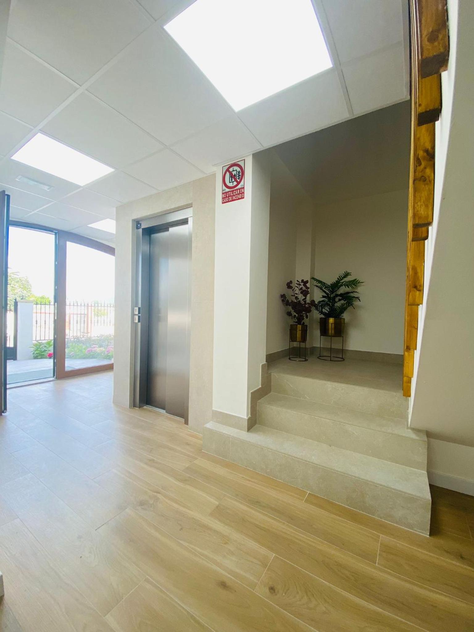 Apartamentos Palacio Alemar