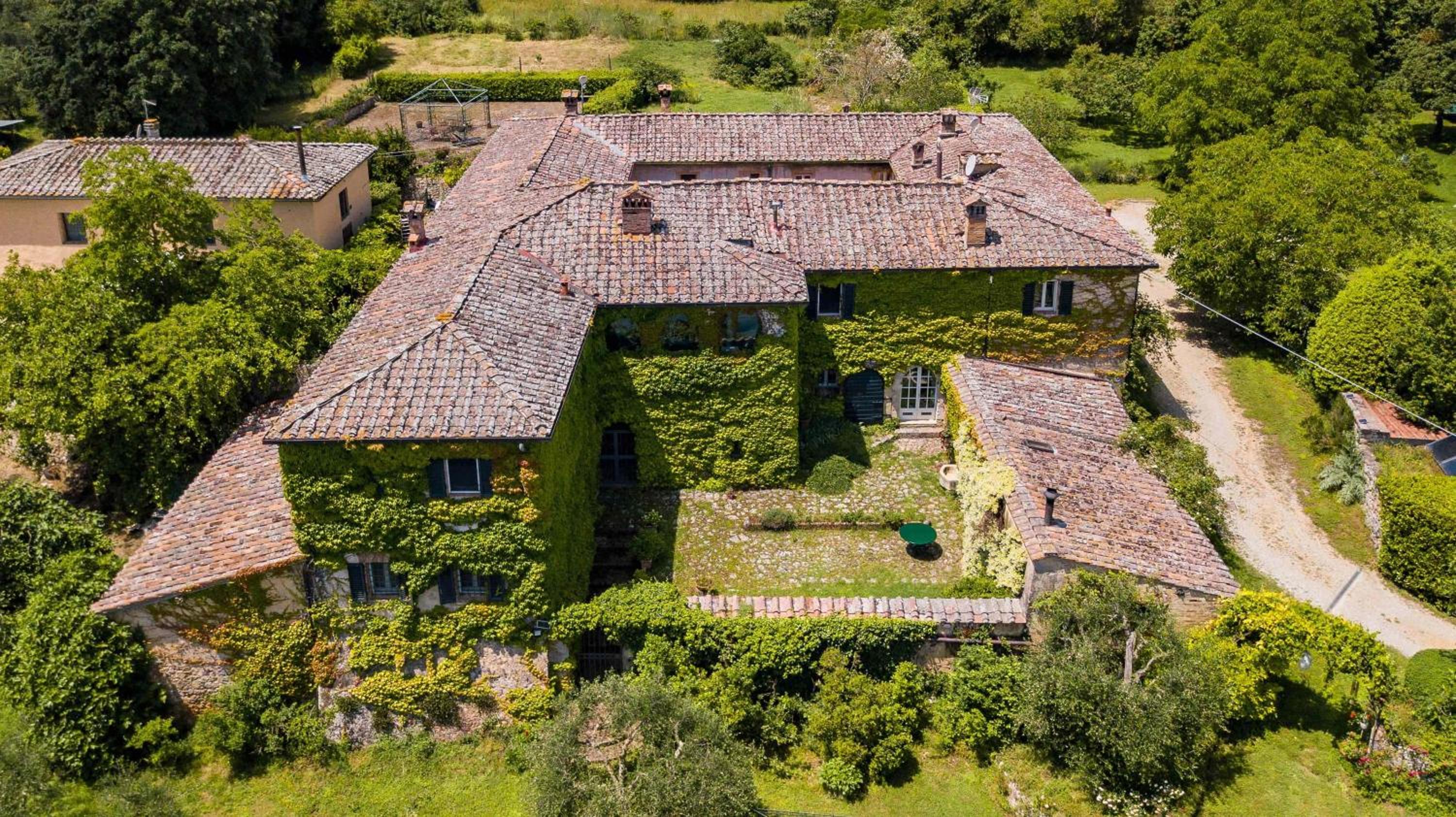 La Locaia view 4