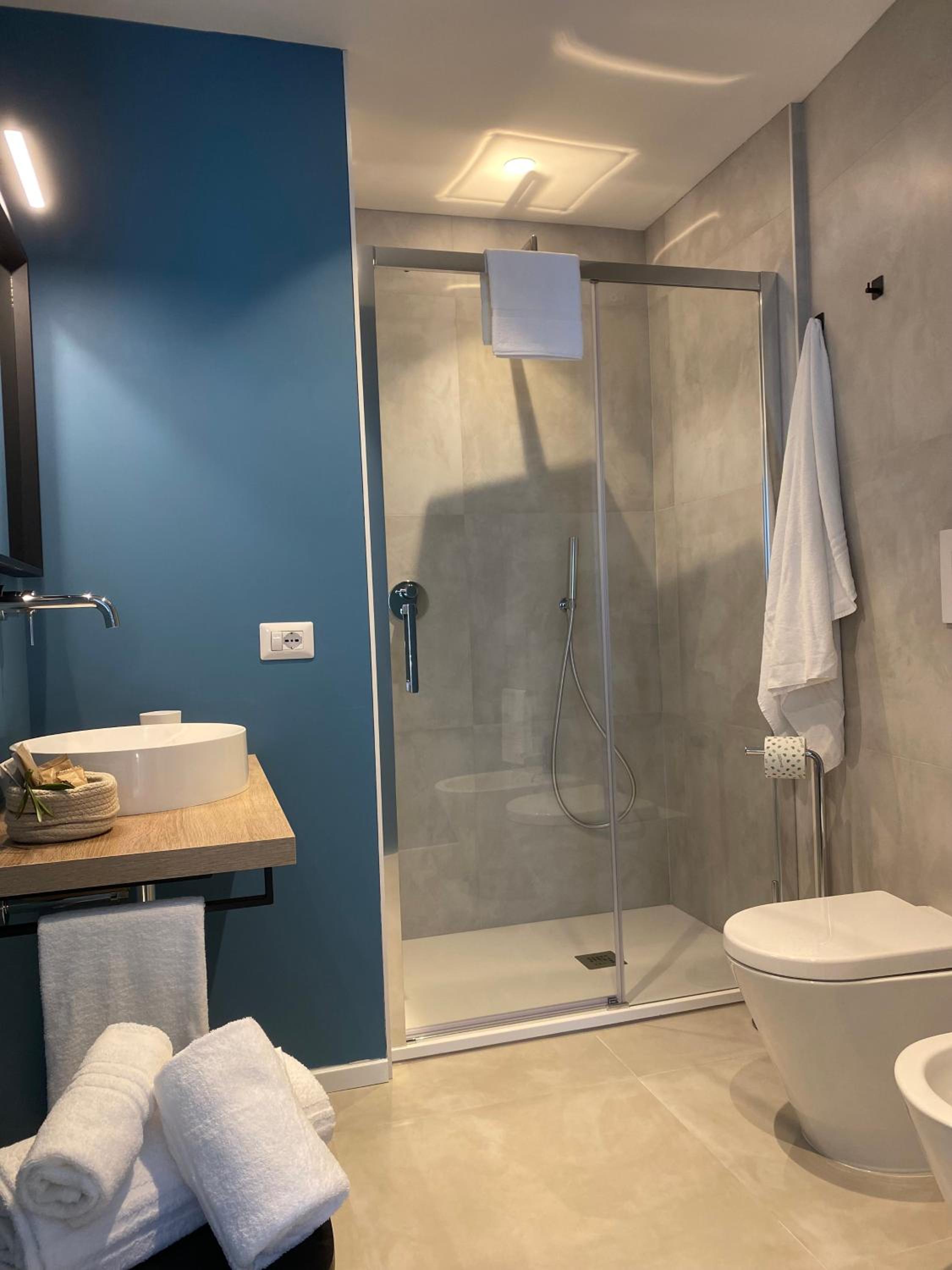 VIESTEROOMS