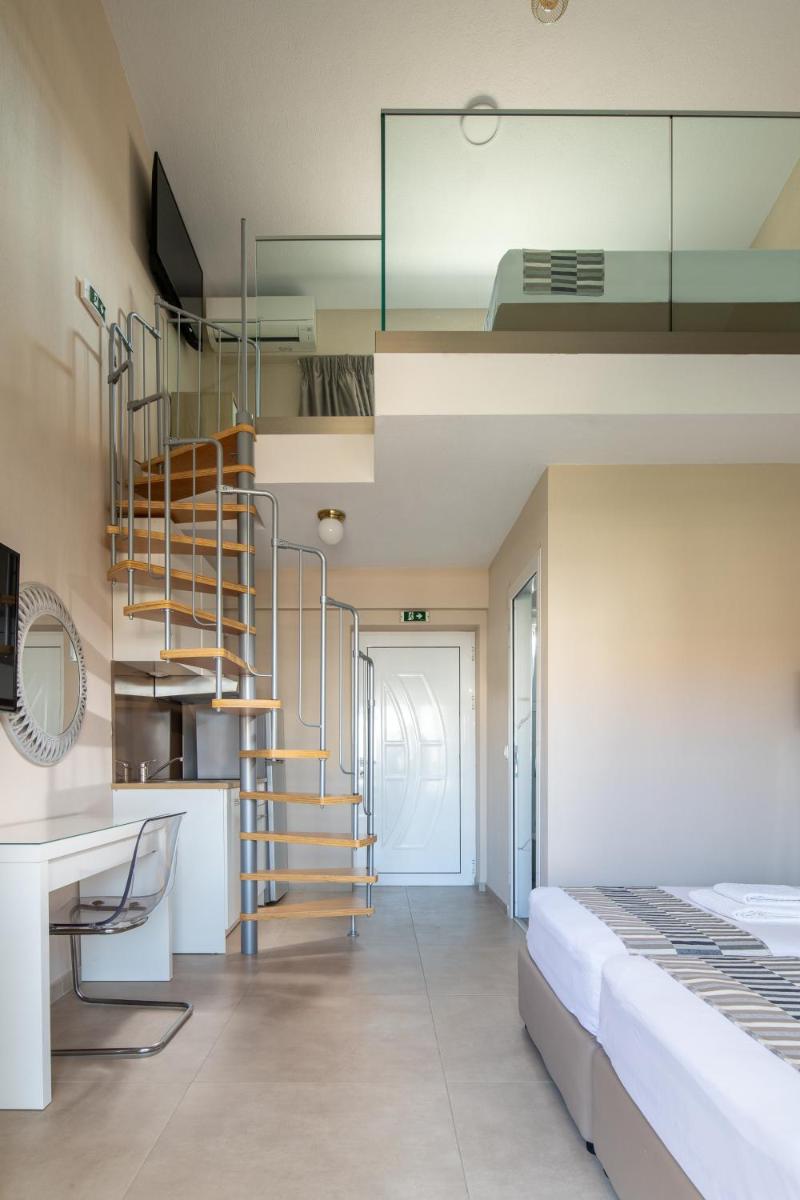 Sithonia Suites Luxury Apartments 4 Beds view 2