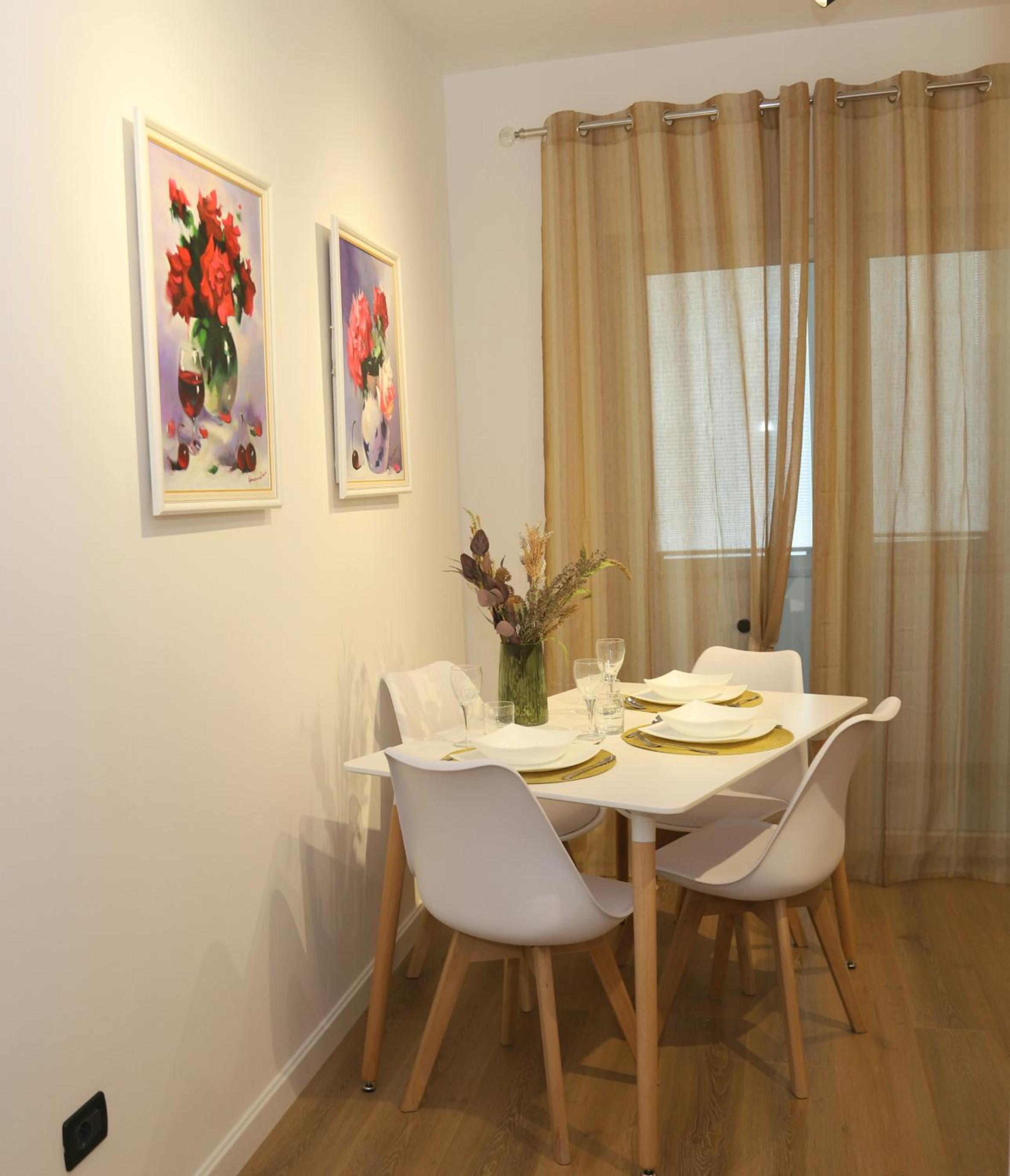 MJolly Apartment