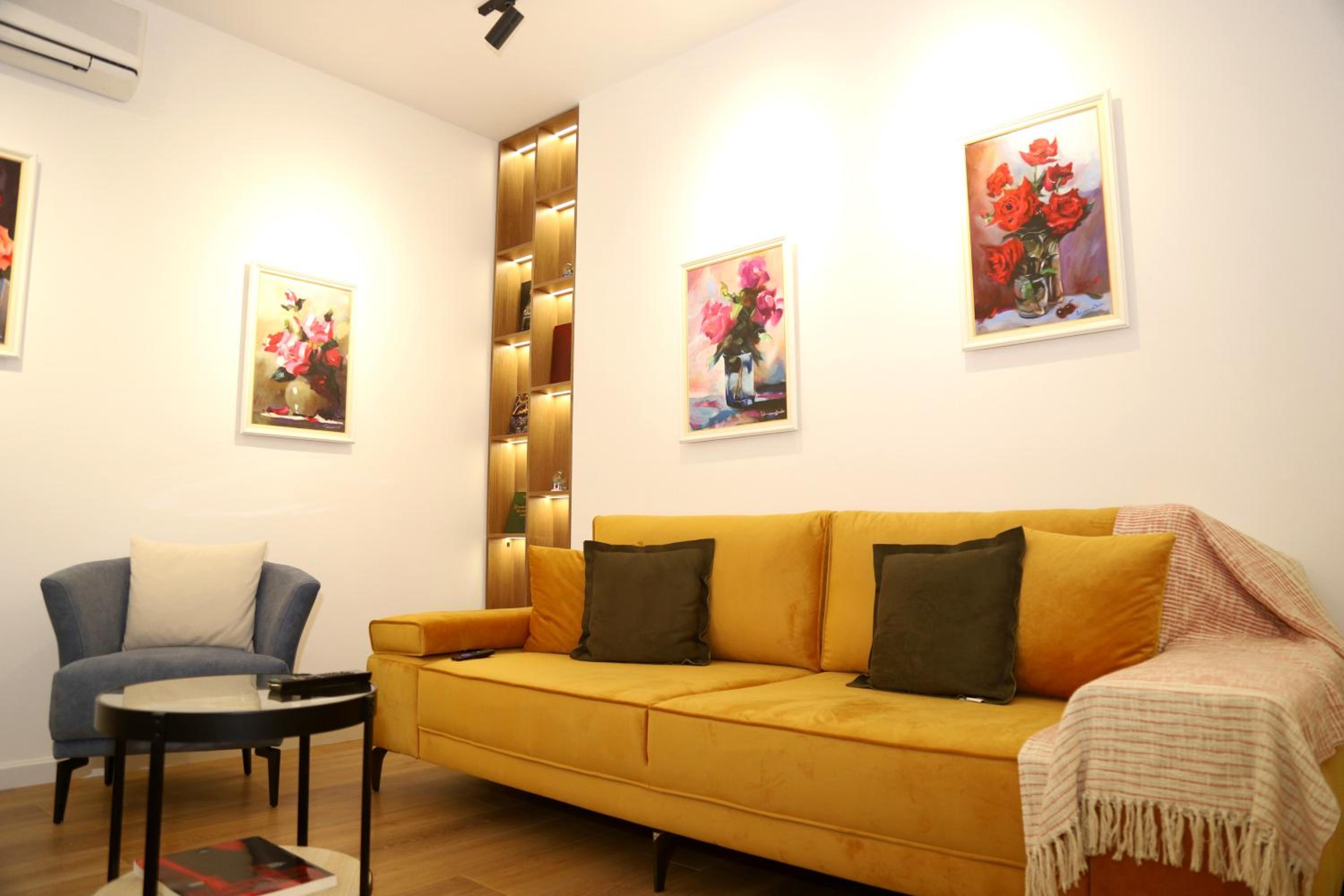 MJolly Apartment