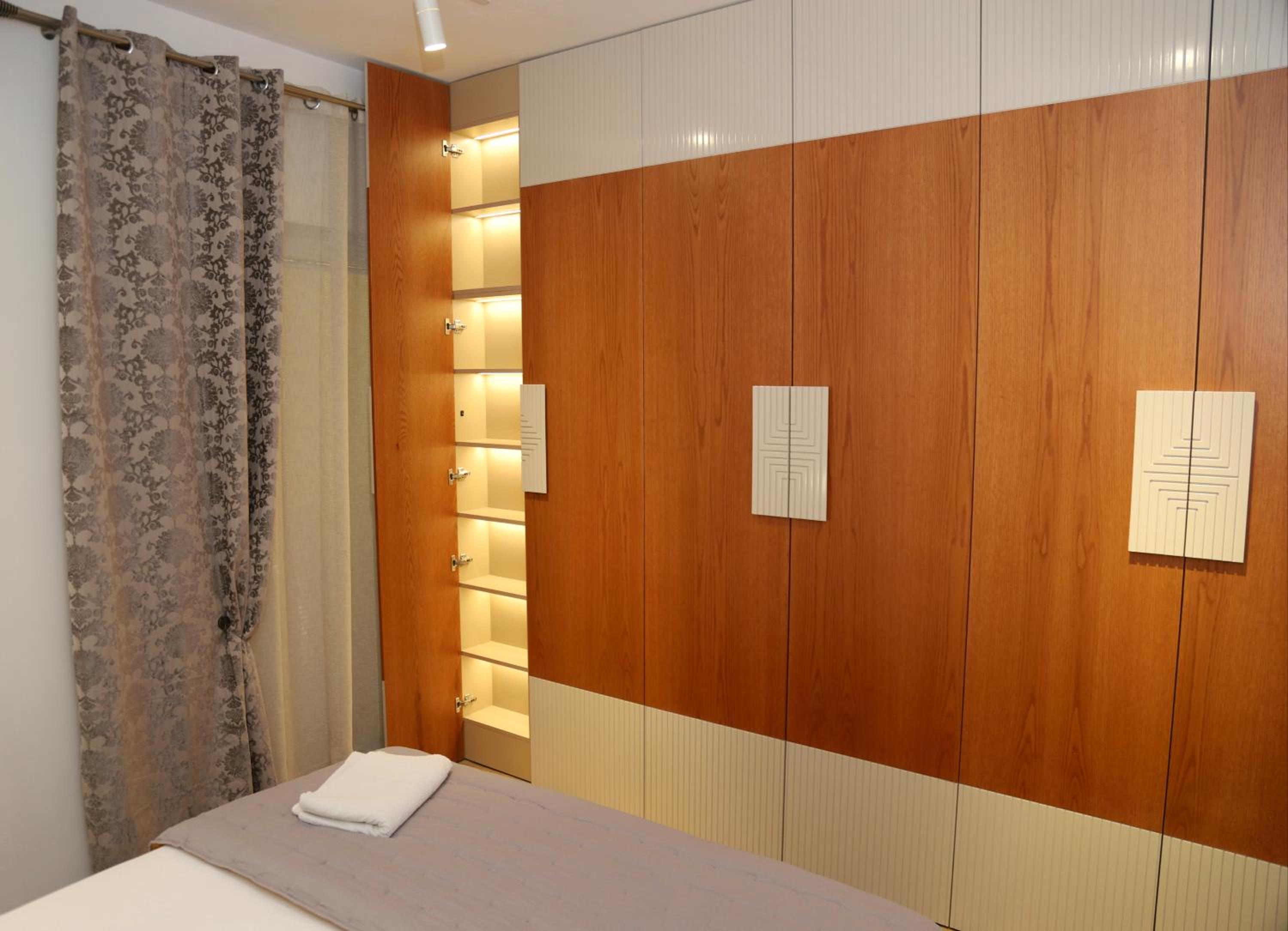 MJolly Apartment