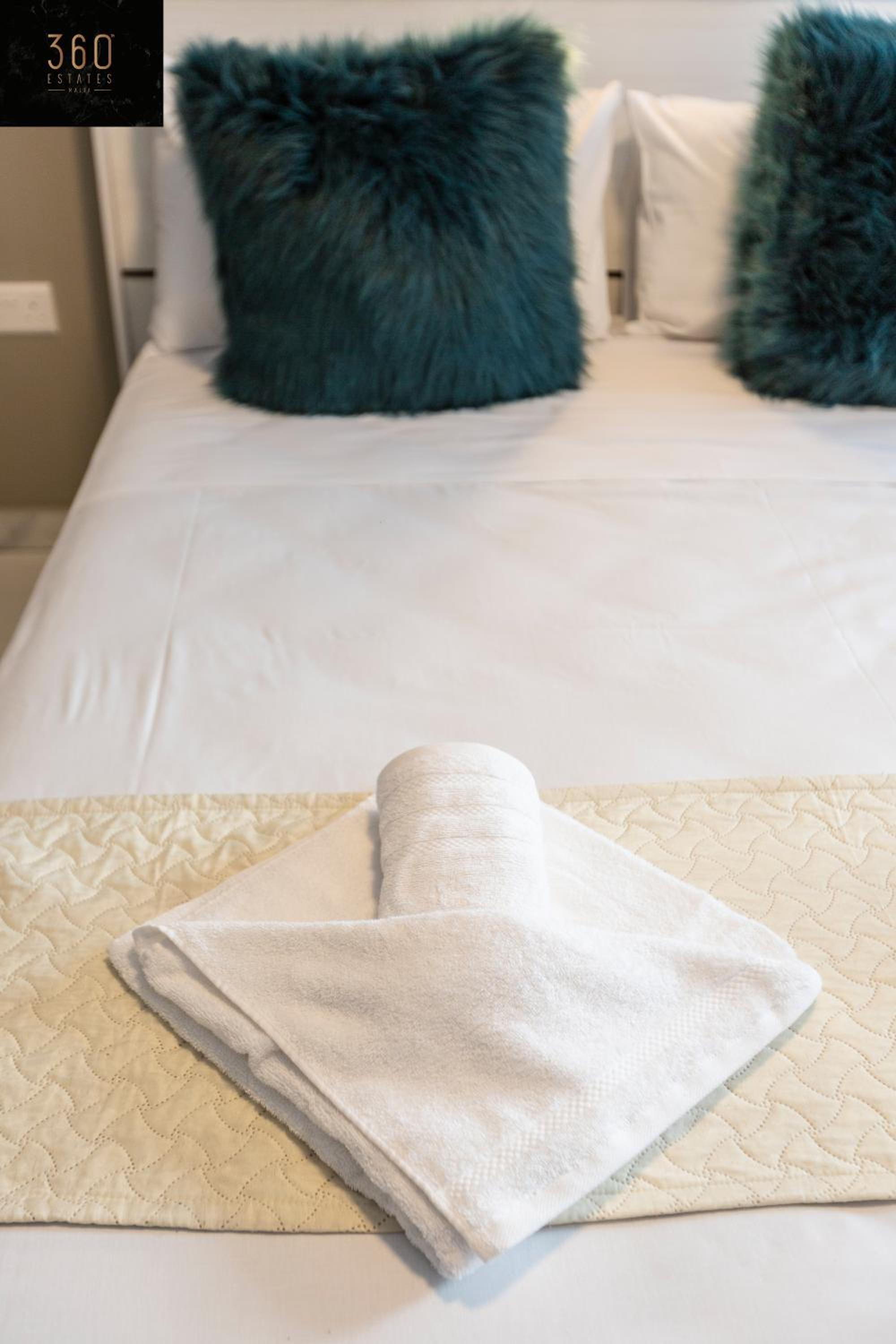 The Emerald Suite Stay by 360 Estates photo 4