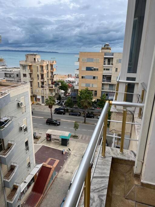 Seaview Apartment-Free Parking-Durres, Albania