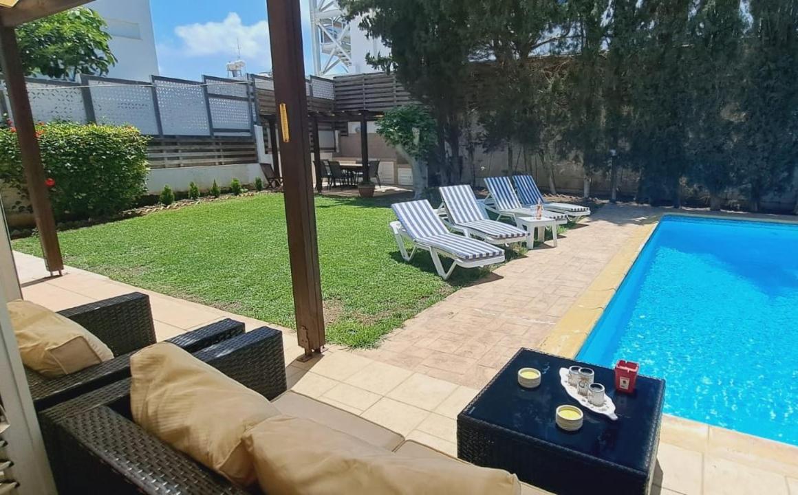 VILLA MARINA BY FIG TREE BAY