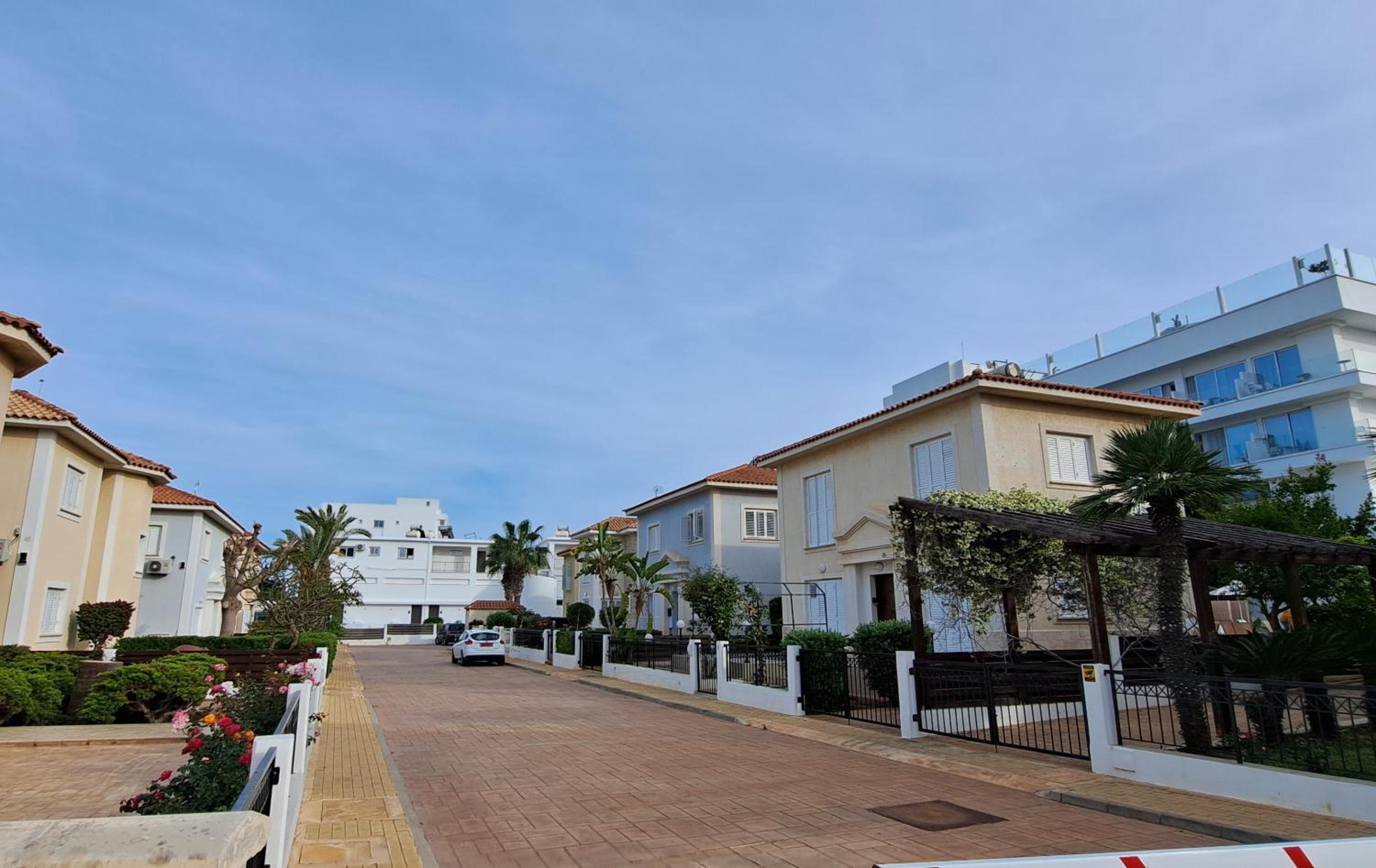 VILLA MARINA BY FIG TREE BAY