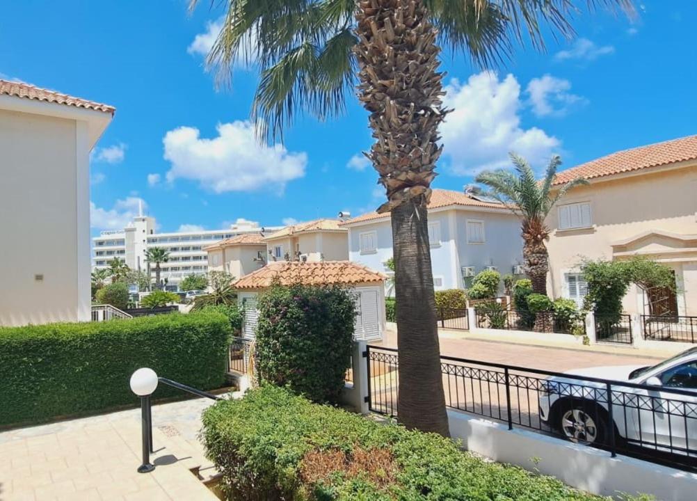 VILLA MARINA BY FIG TREE BAY