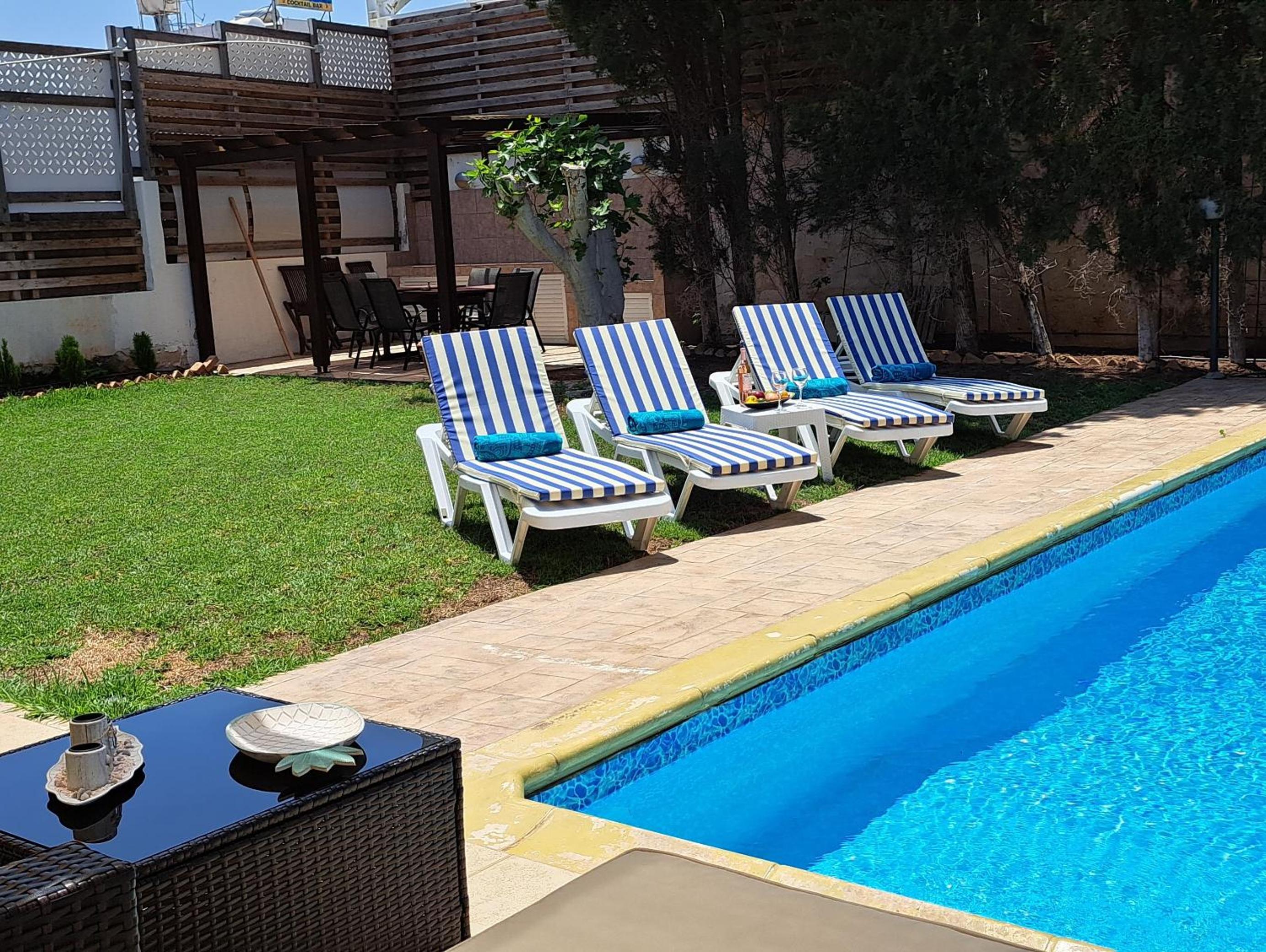 VILLA MARINA BY FIG TREE BAY