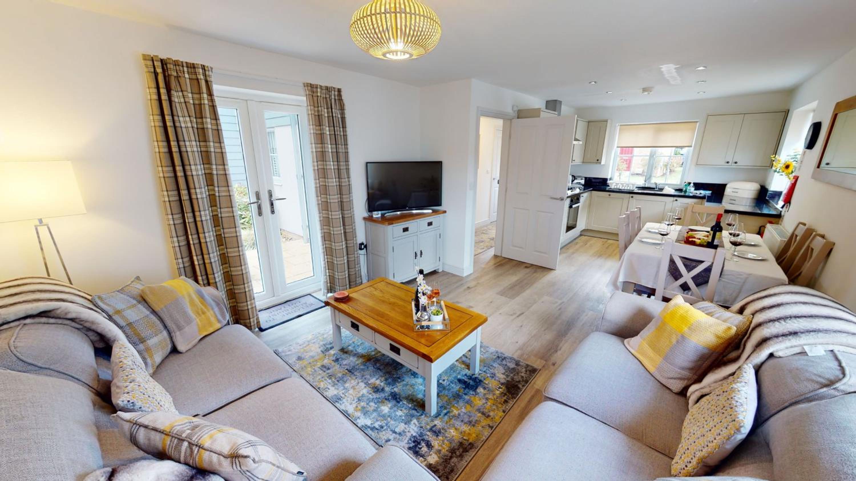 Aubergine Cottage - Part of the The Bay Filey Holiday Village with pool, gym and direct beach access, pub, restaurant, tennis and meadows walks