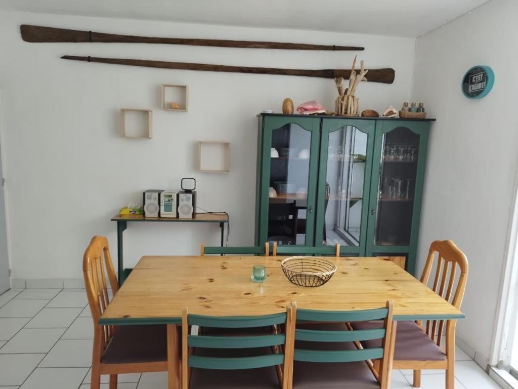 APPARTEMENT 2 CHAMBRES A POINTE A PITRE