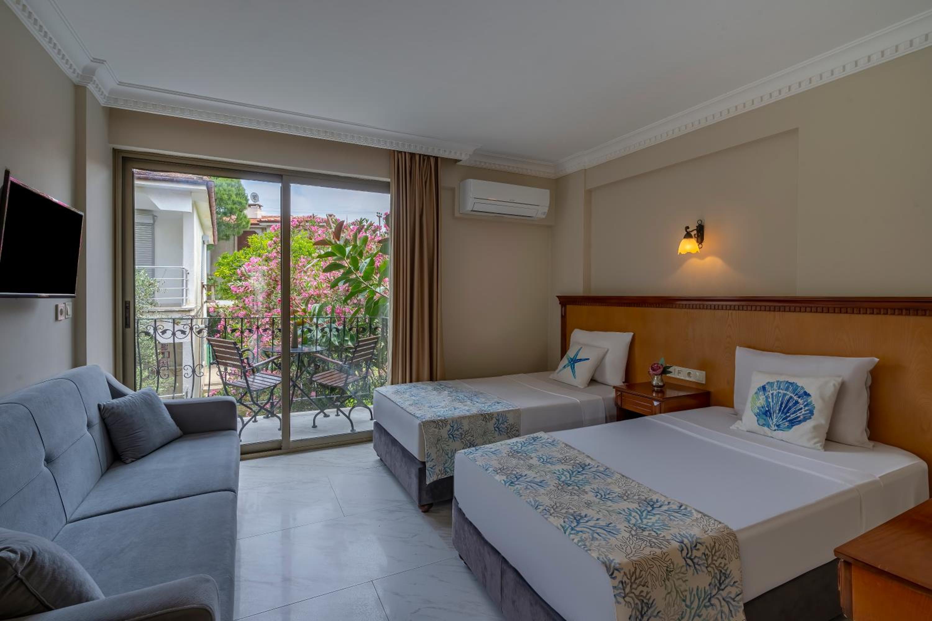 Rosy Suites Hotel - Image 80