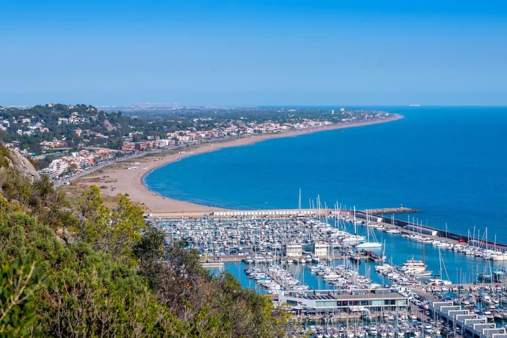 Babu Home Bcn - Welcoming, Peaceful, 20 min airport drive, Easy street parking, 70m2