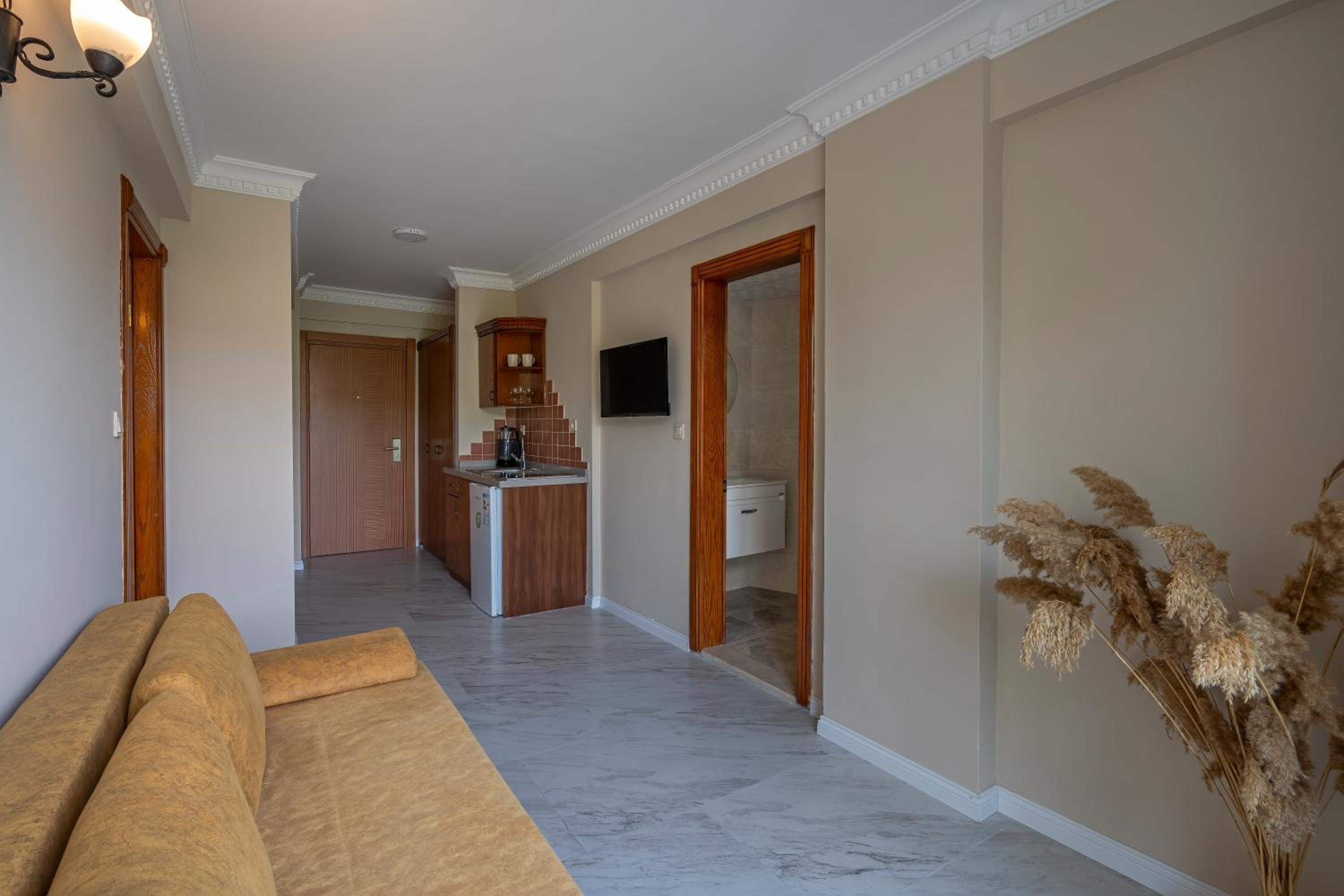 Rosy Suites Hotel - Image 84