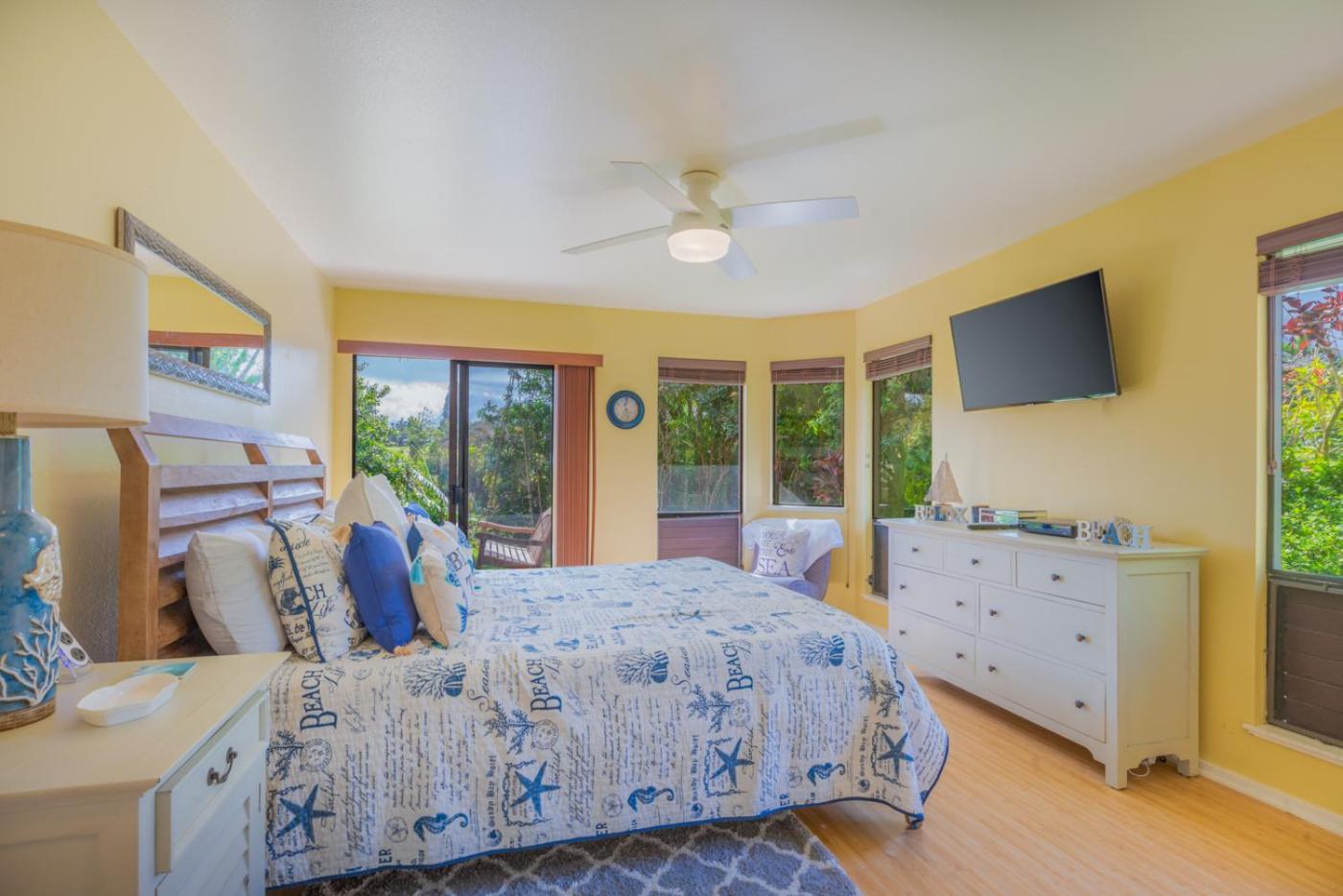 Hanalei Bay Villa Cottage 2Br 2Ba with Mountain Views HBV24 view 4