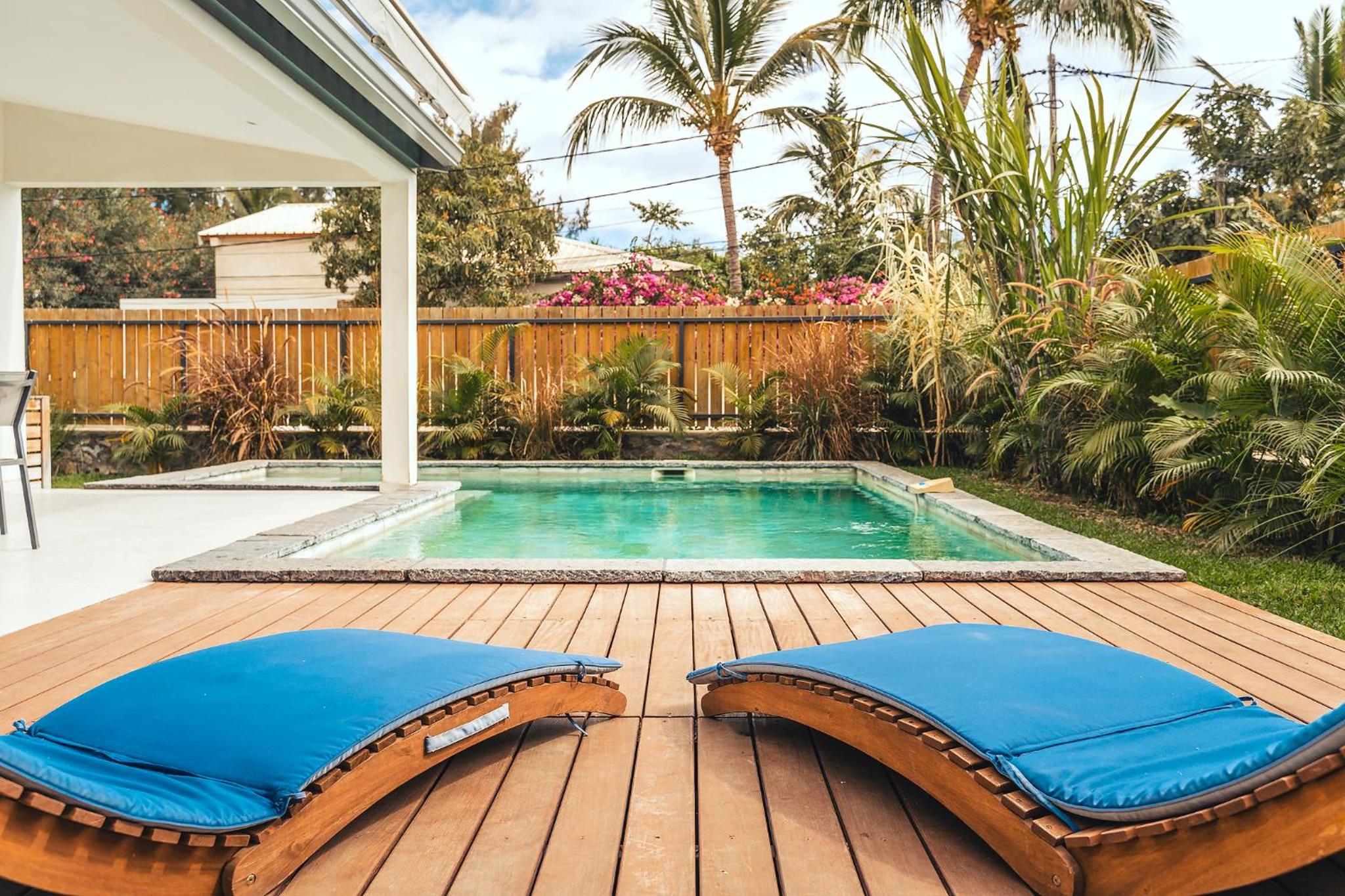 Villa Ilyana - bord de mer- piscine chauffée view 2