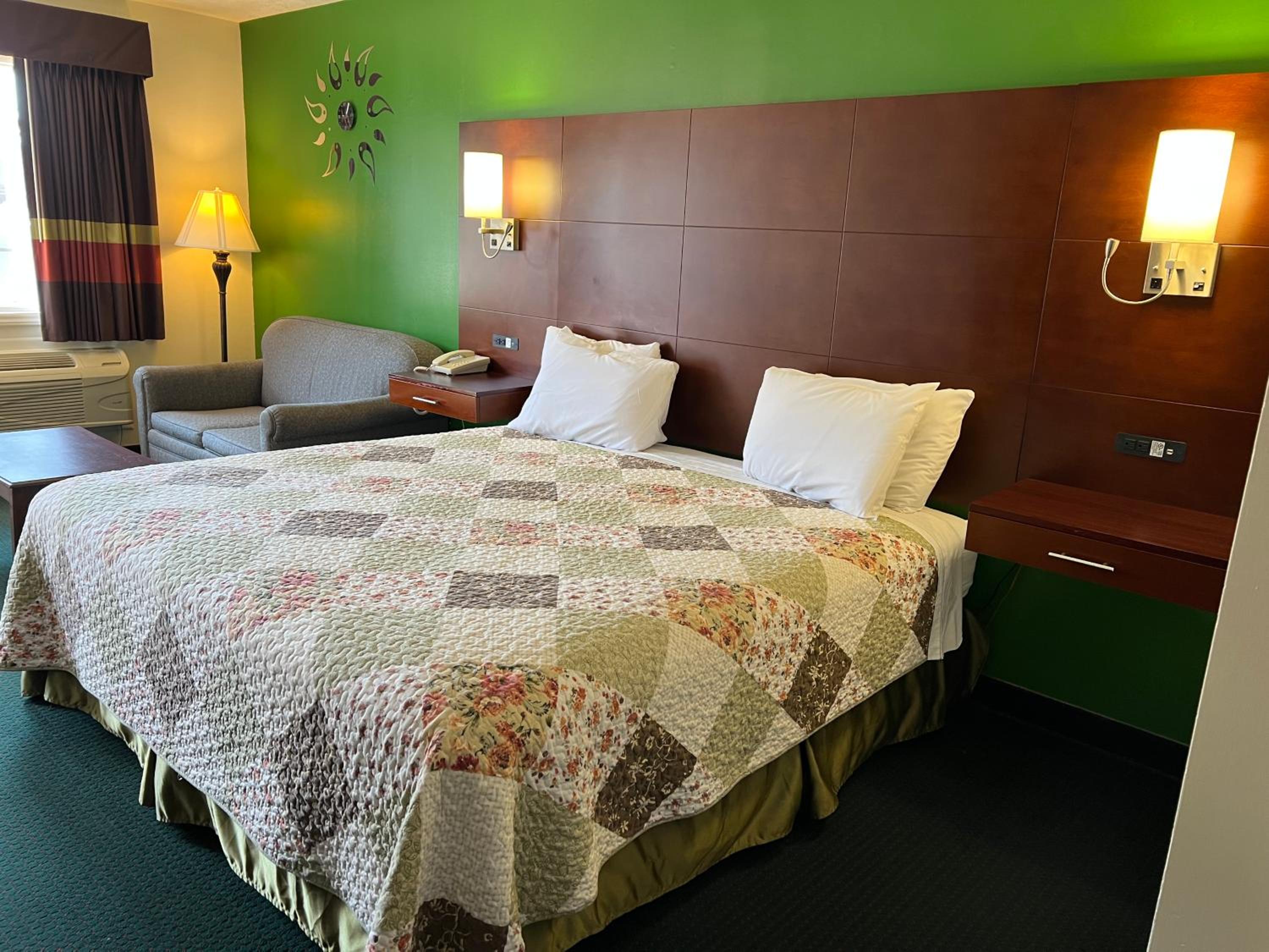 Surry Inn - Dobson - I-77 - Exit 93