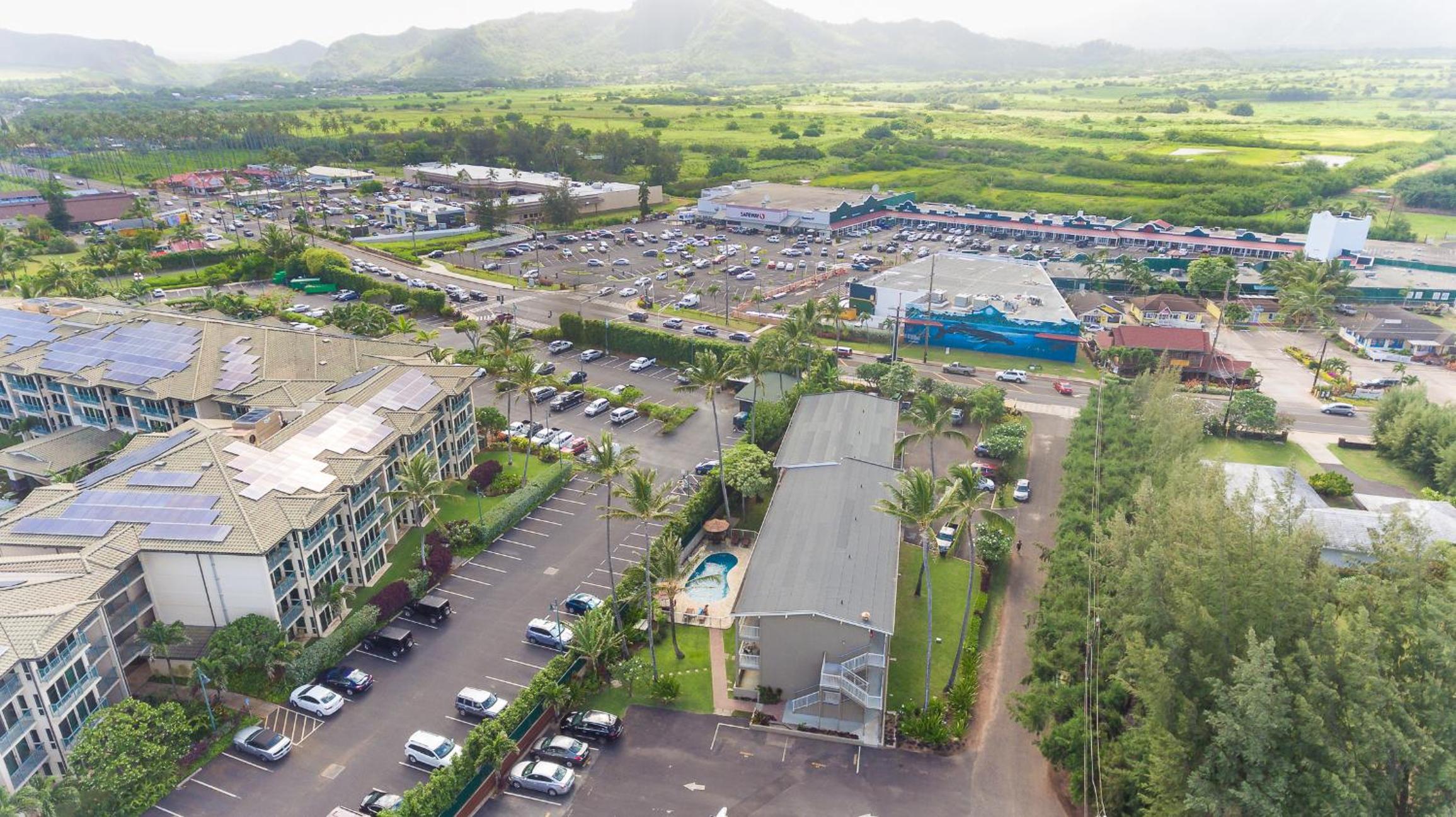 Hotel 2 Bedroom Kapaa Condo with Pool and AC 115 - Image 1