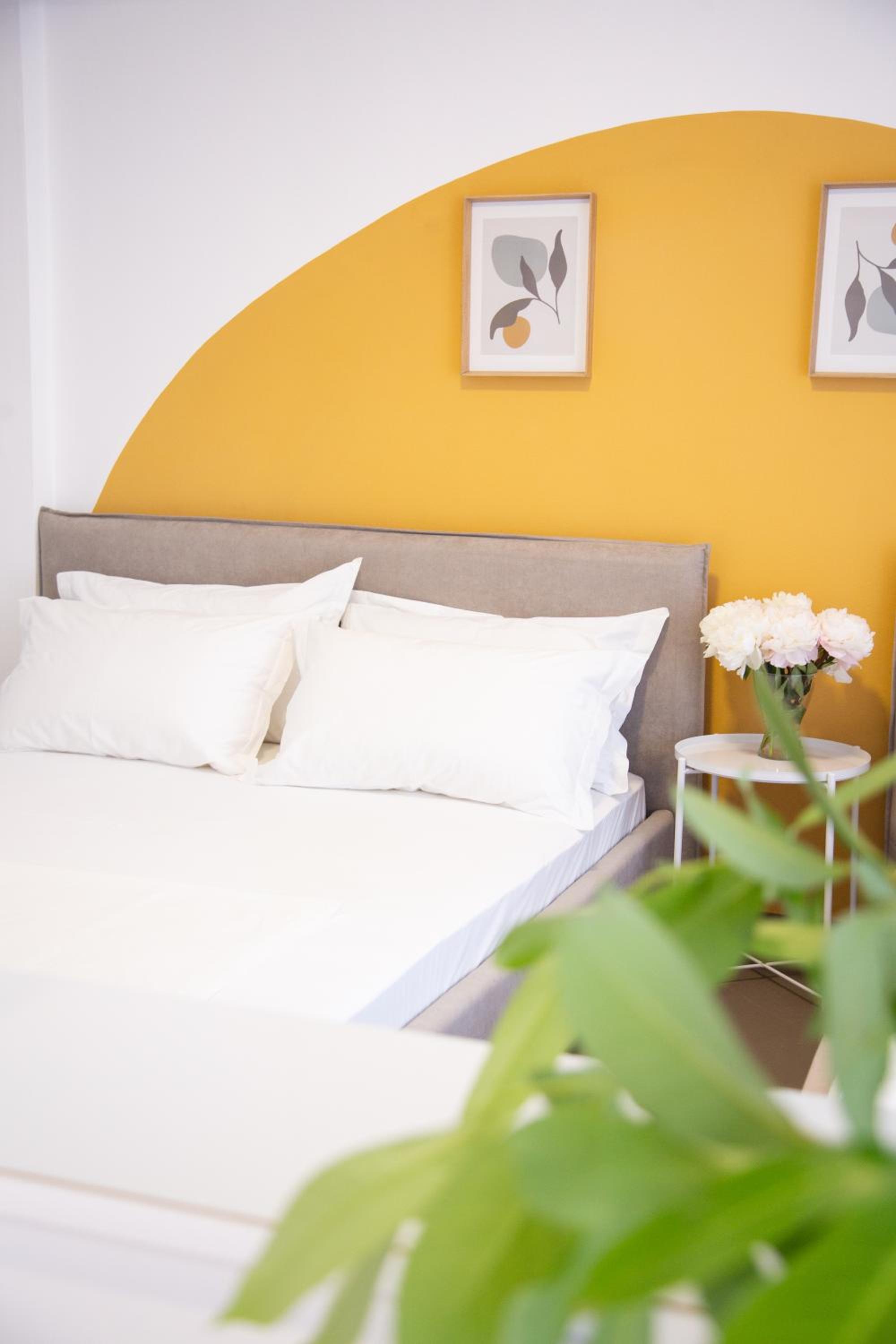 Lulu Suites - Sunflower