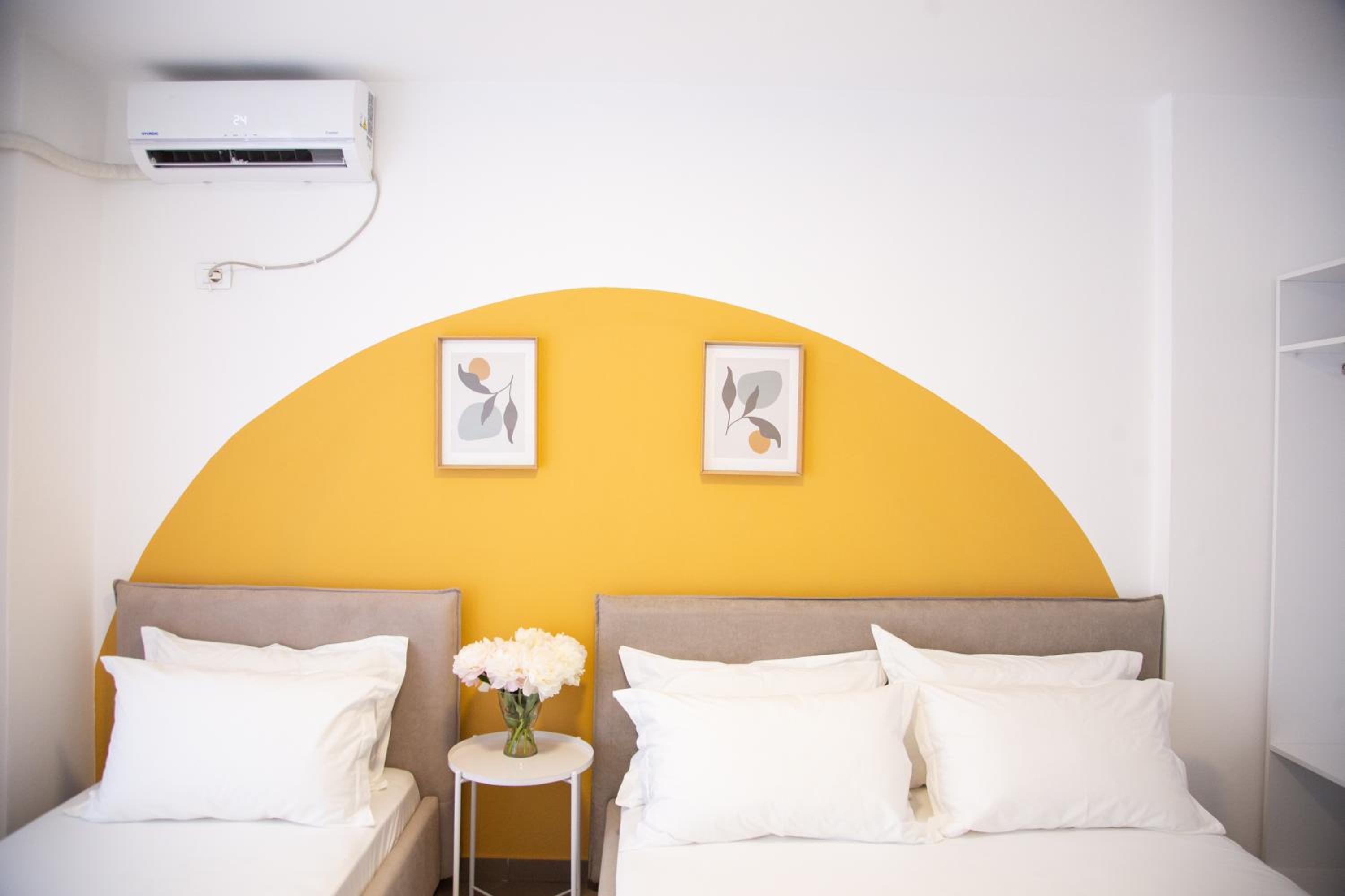 Lulu Suites - Sunflower