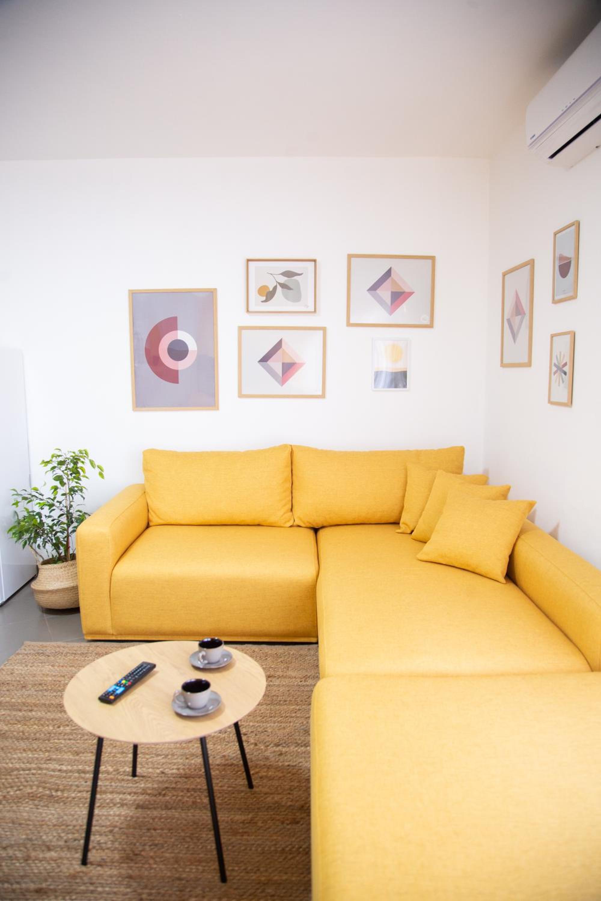 Lulu Suites - Sunflower