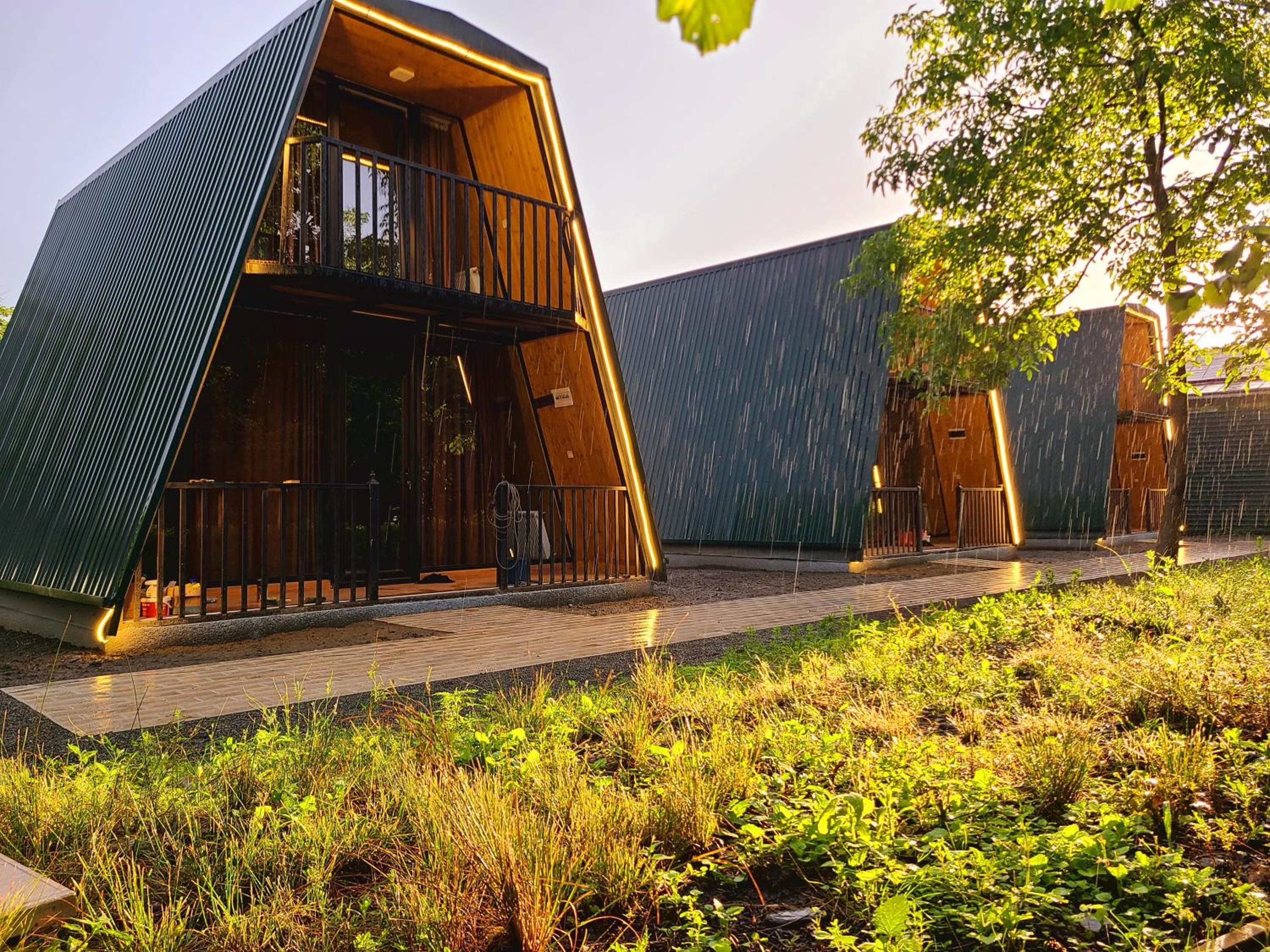 Diamond Cottages