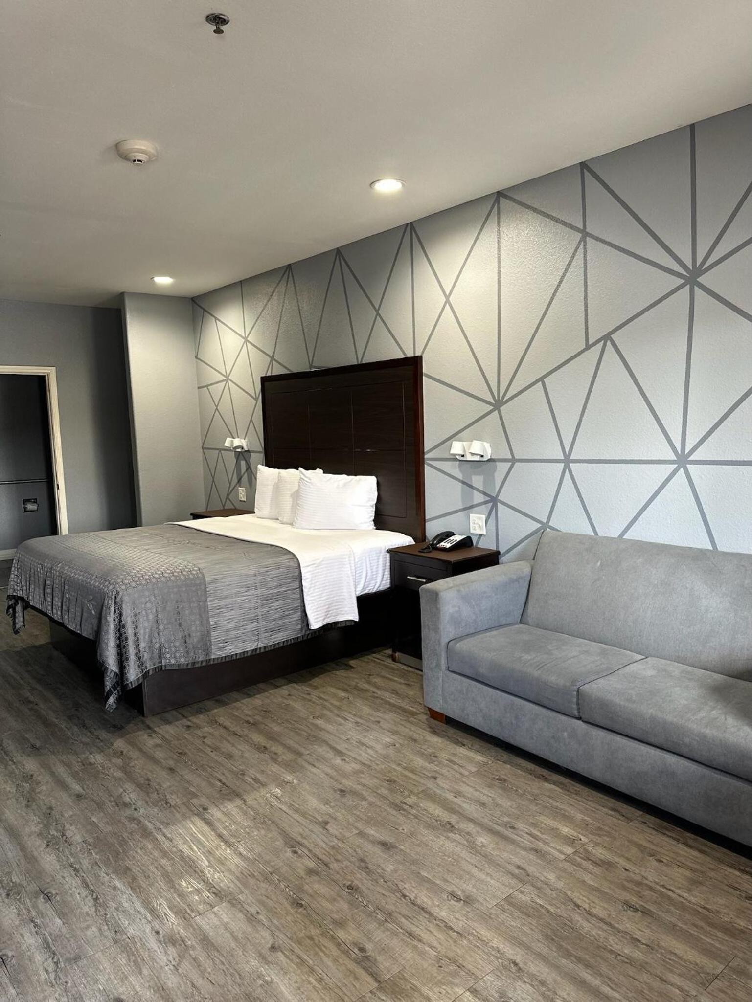 Atlantis Inn Suites