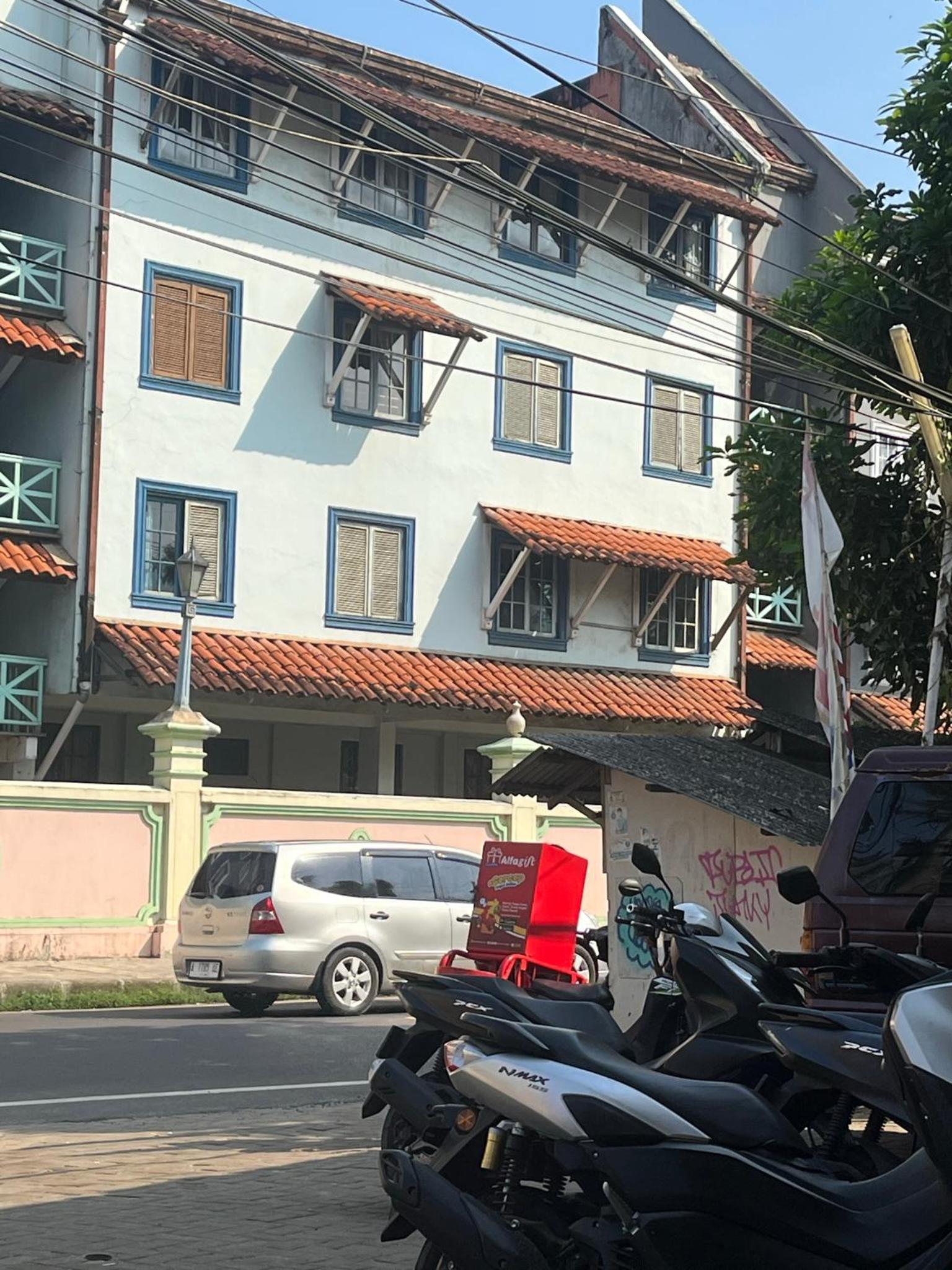 DAMPAR BEACH C3 SELATAN KM69 view 5