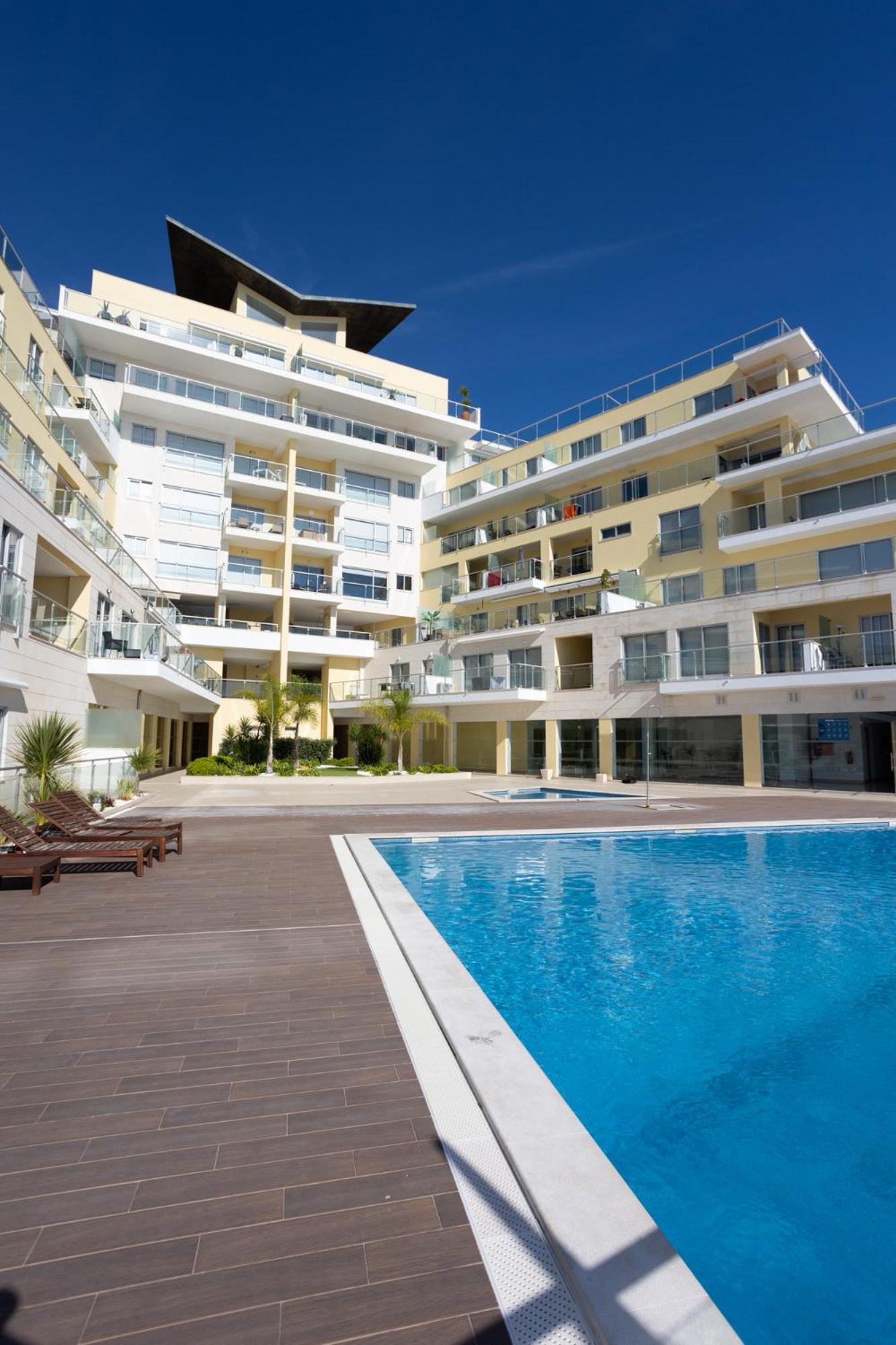 Janelas de Zimbra Lovely Apt with Pool and Sea View by Lisbeyond