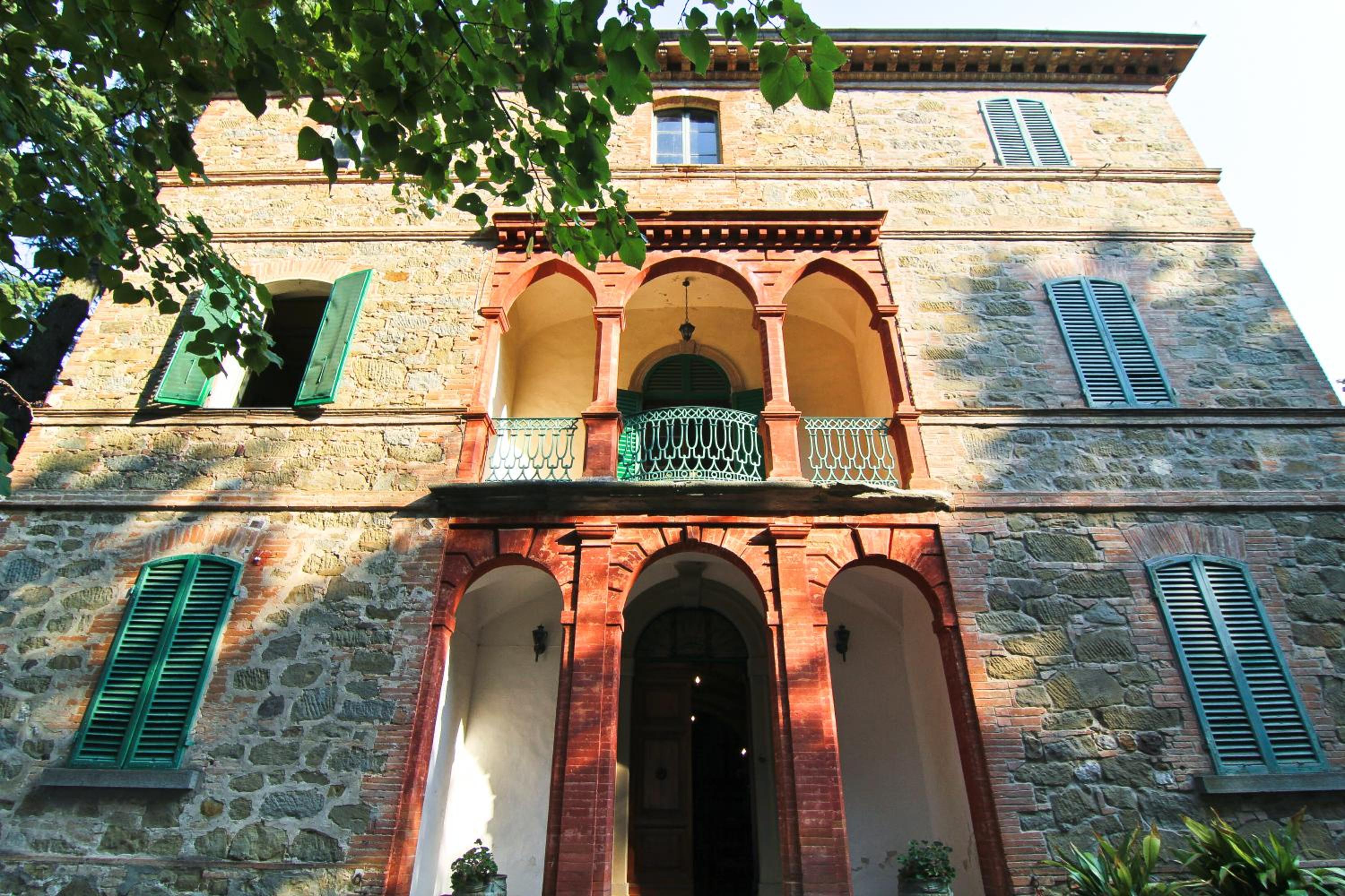 Photo 8