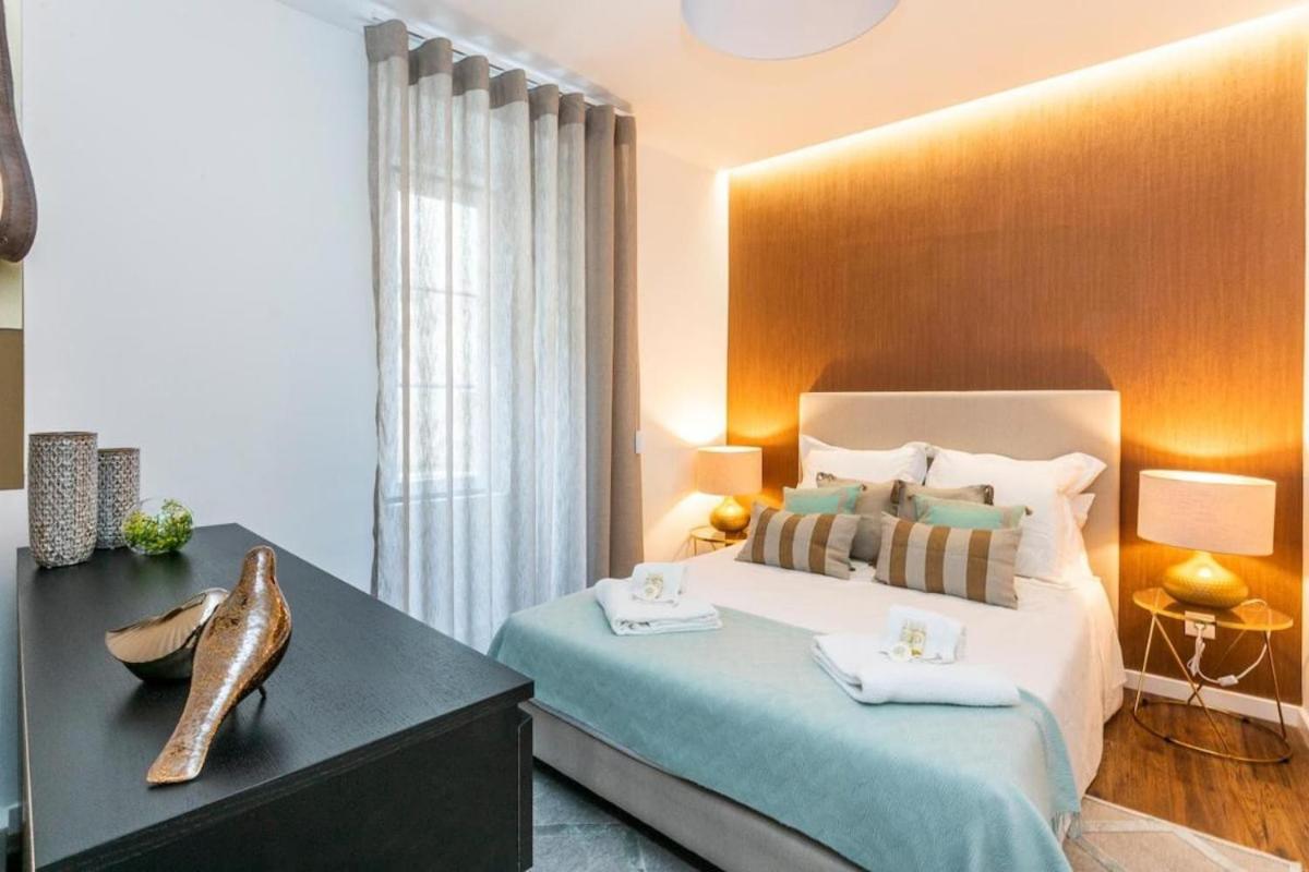 Chic 2BR in Historic Alfama | Heart of Lisbon Culture by Lisbeyond