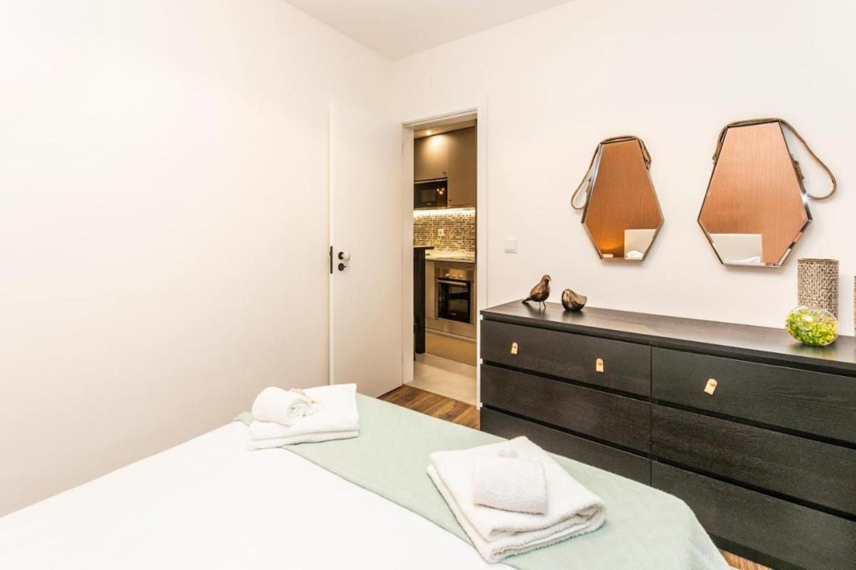 Chic 2BR in Historic Alfama | Heart of Lisbon Culture by Lisbeyond