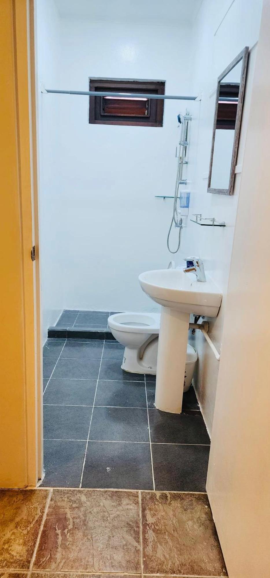 One Bedroom Apartment Near the Beach