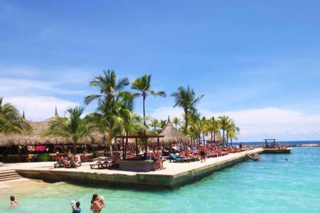 One Bedroom Apartment Near the Beach