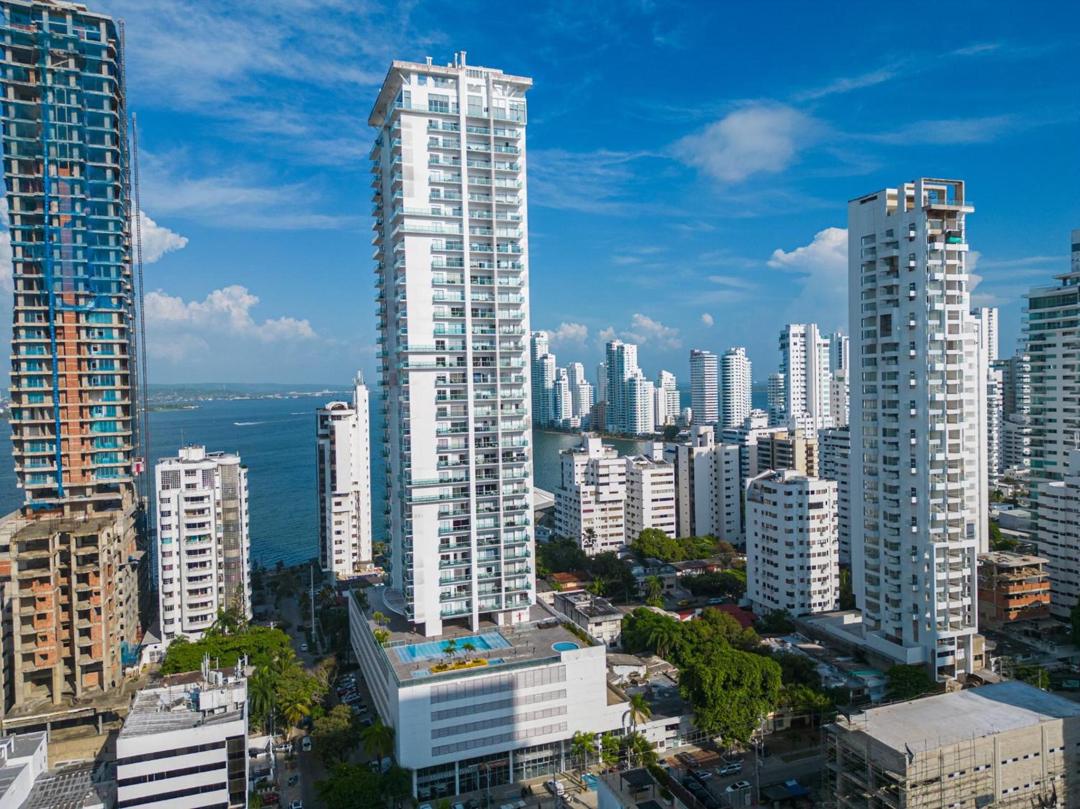 Great apartment in Bocagrande with sunset & beach view