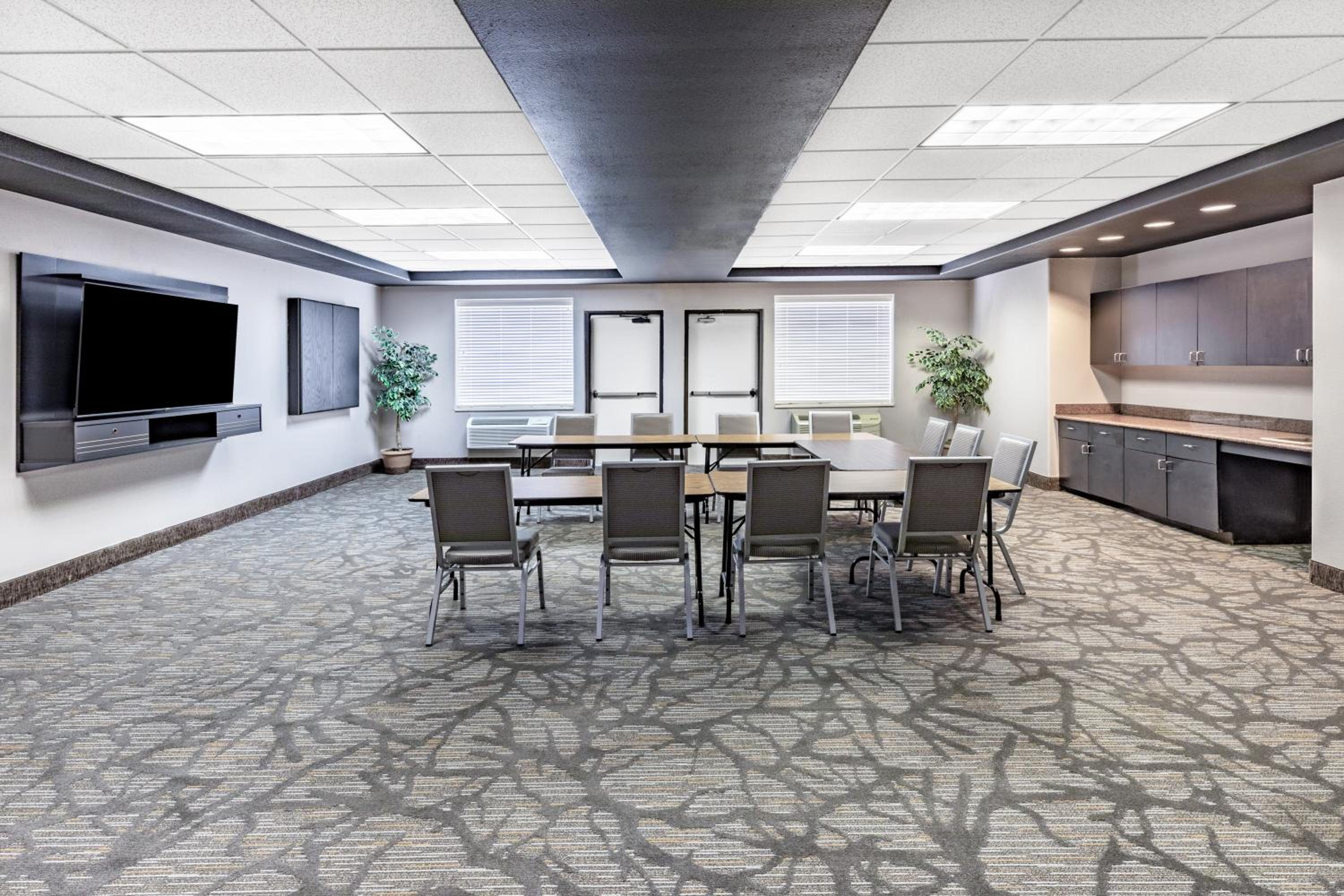 Wingate by Wyndham Houston Bush Intercontinental Airport - Property Image 25