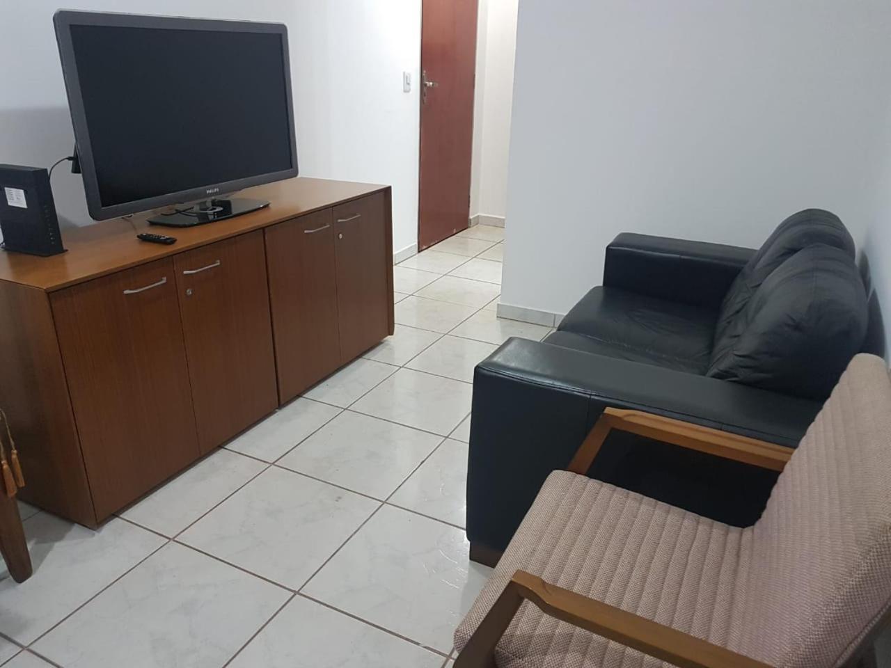 APTO - ar condicionado nos 2 quartos