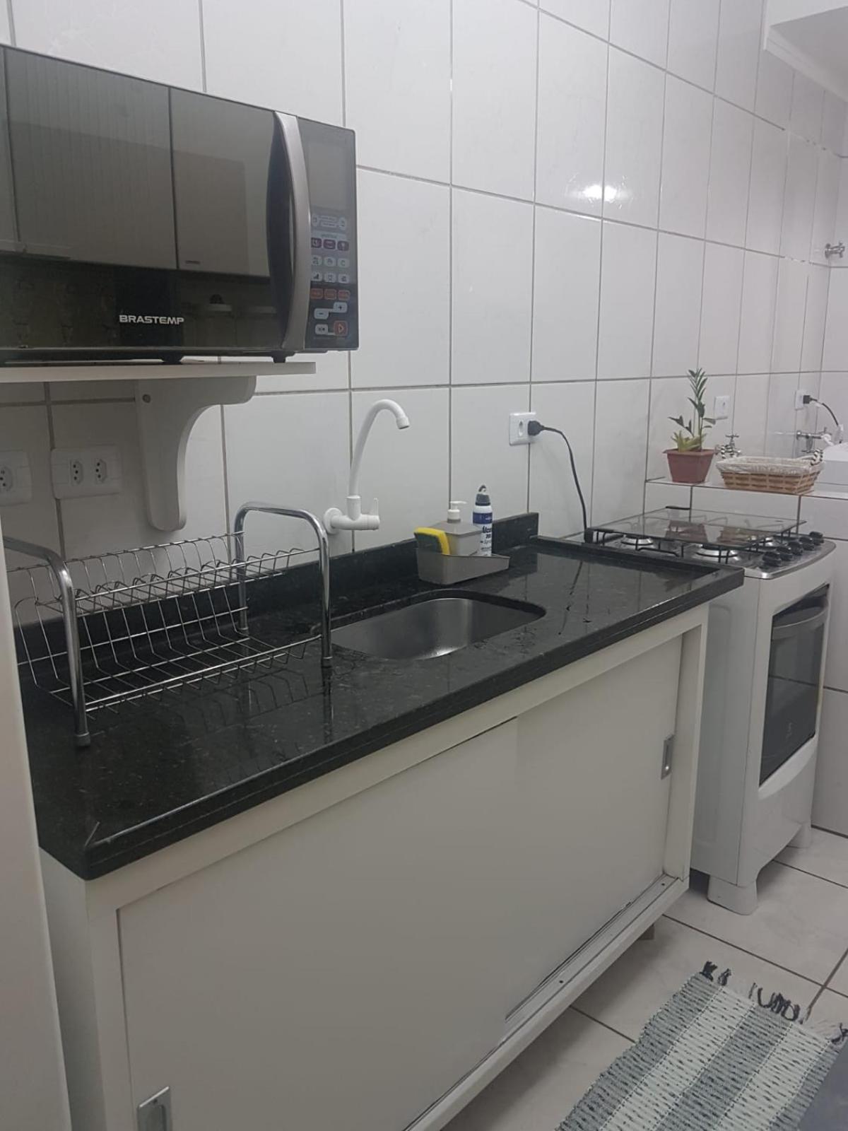 APTO - ar condicionado nos 2 quartos
